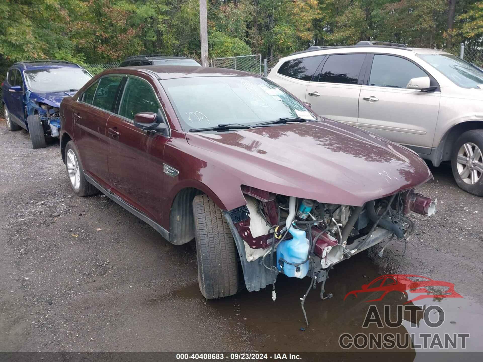 FORD TAURUS 2018 - 1FAHP2E82JG130952