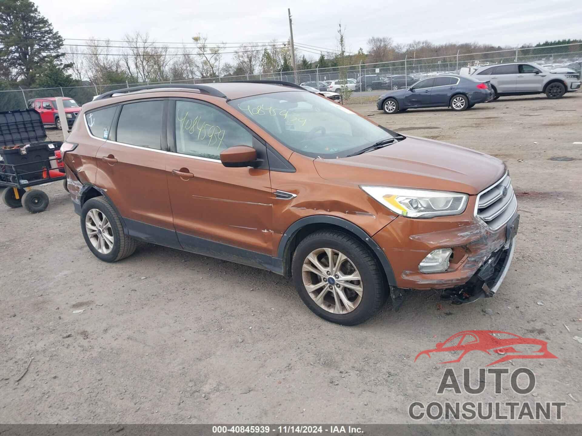 FORD ESCAPE 2017 - 1FMCU9GD5HUD99485