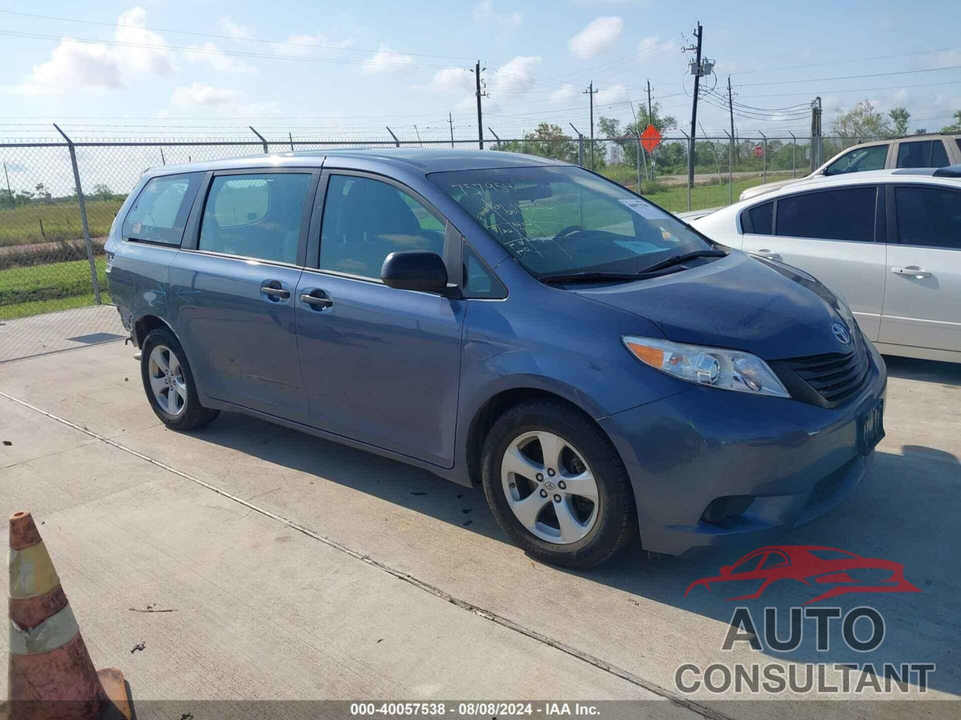 TOYOTA SIENNA 2017 - 5TDZZ3DC0HS796163