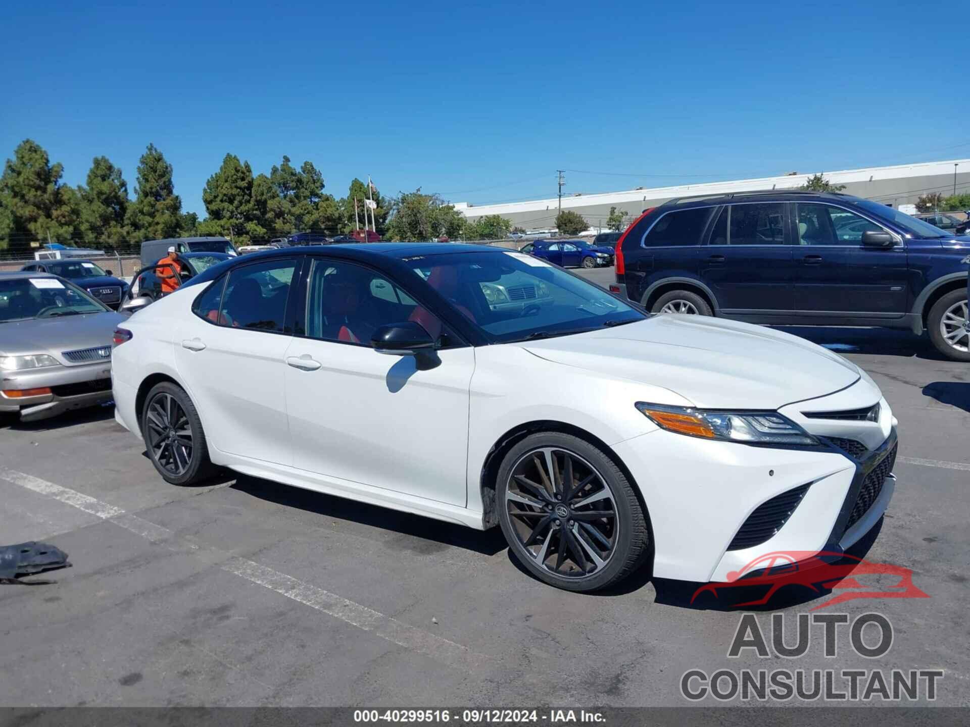 TOYOTA CAMRY 2018 - 4T1BZ1HK9JU003589