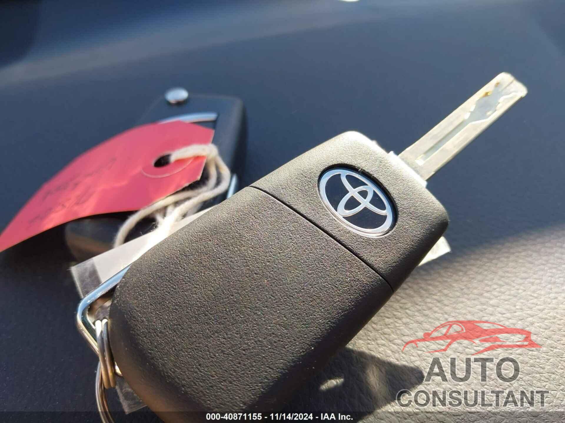 TOYOTA CAMRY 2022 - 4T1G11AK4NU662001