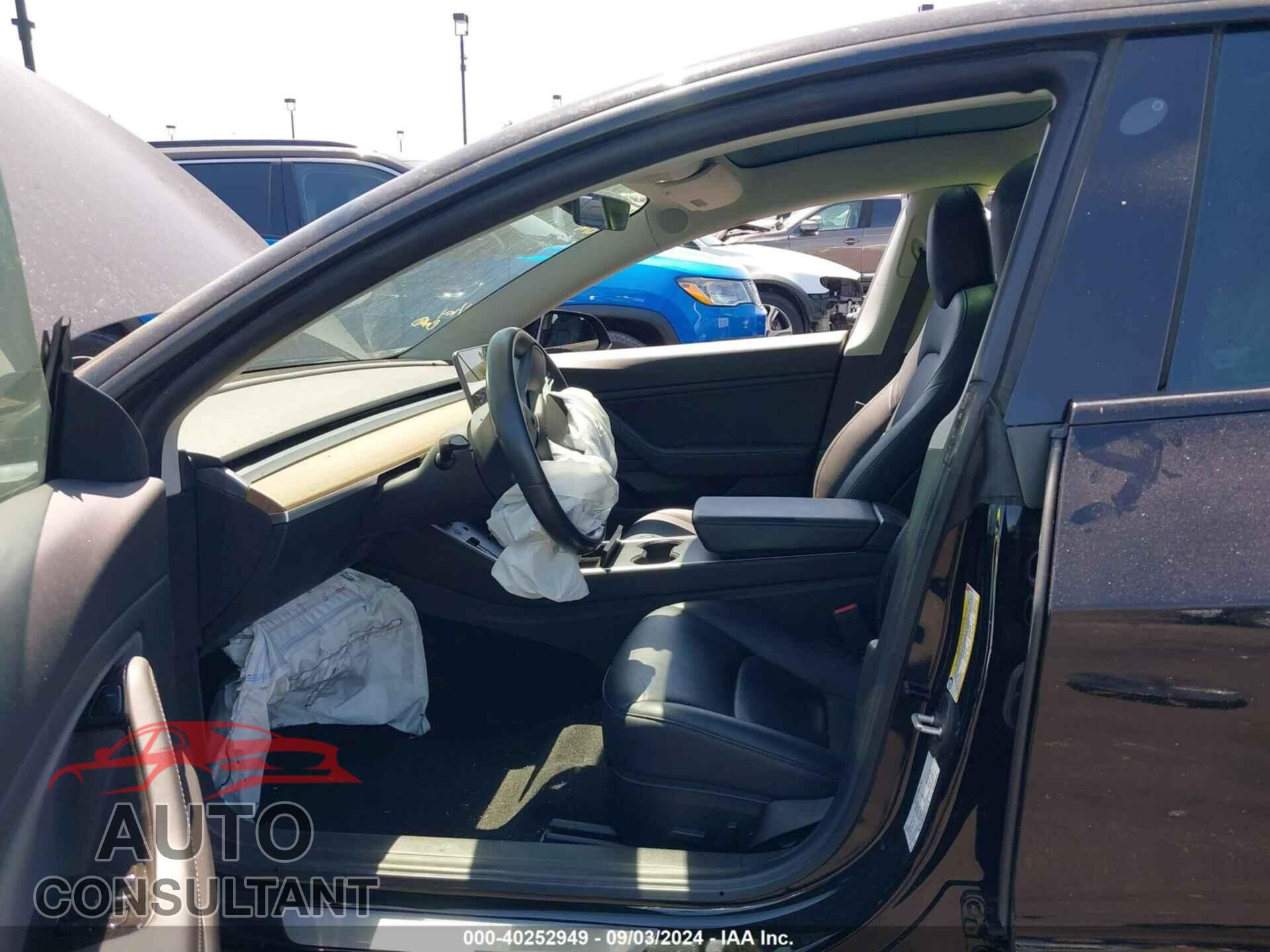 TESLA MODEL 3 2019 - 5YJ3E1EAXKF397713