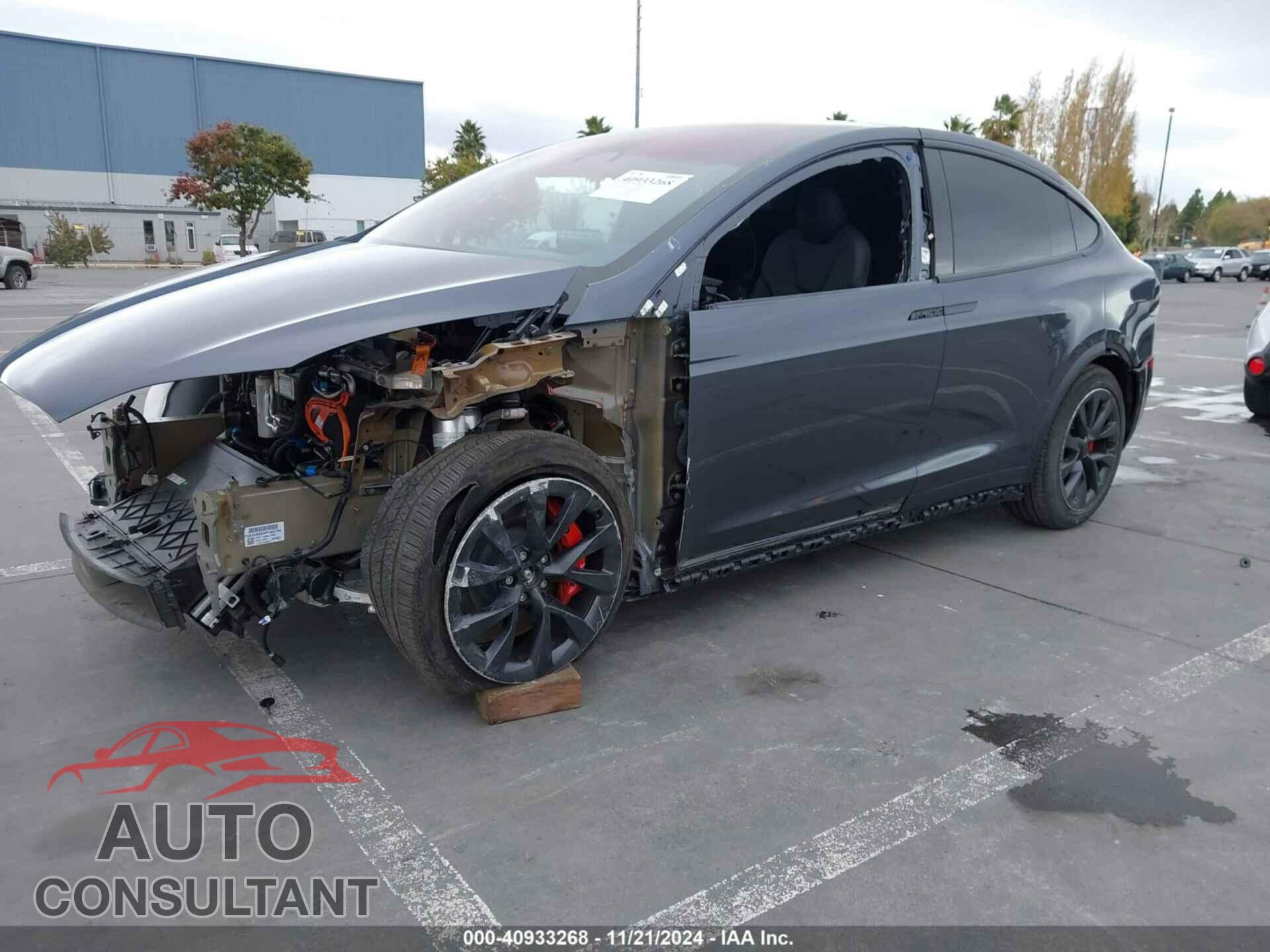TESLA MODEL X 2023 - 7SAXCBE64PF402794