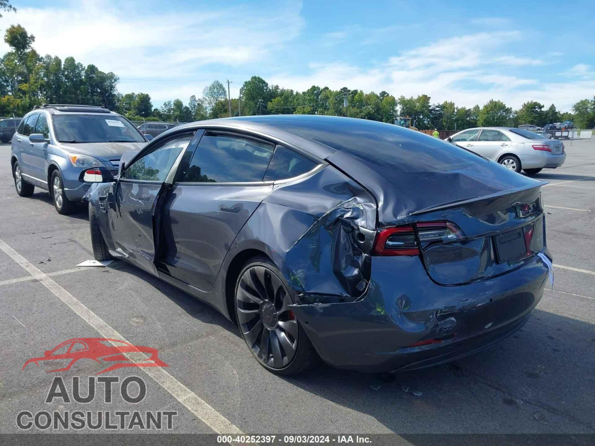 TESLA MODEL 3 2022 - 5YJ3E1EC0NF321732
