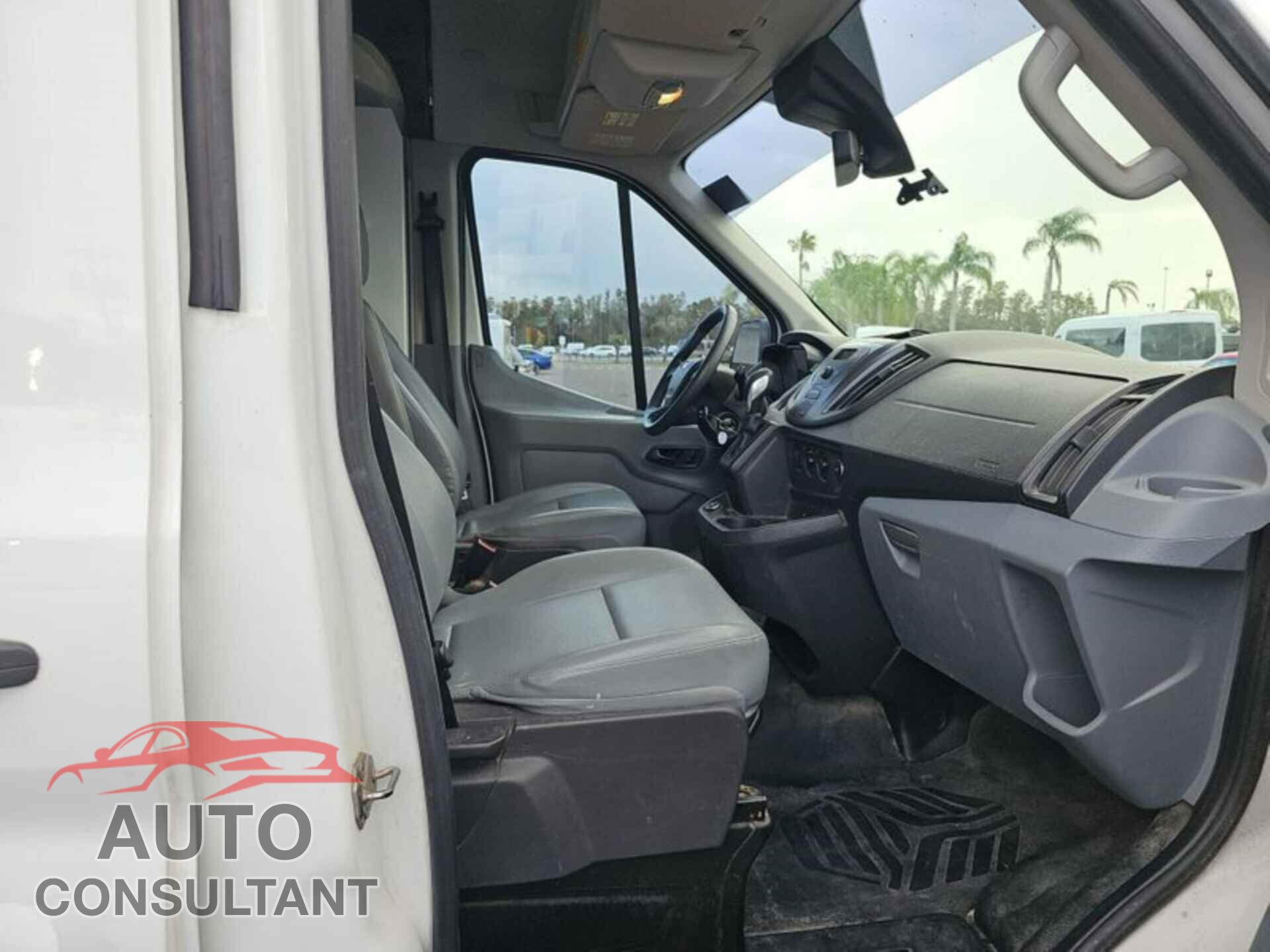 FORD TRANSIT 2017 - 1FTYR2CM3HKA24781