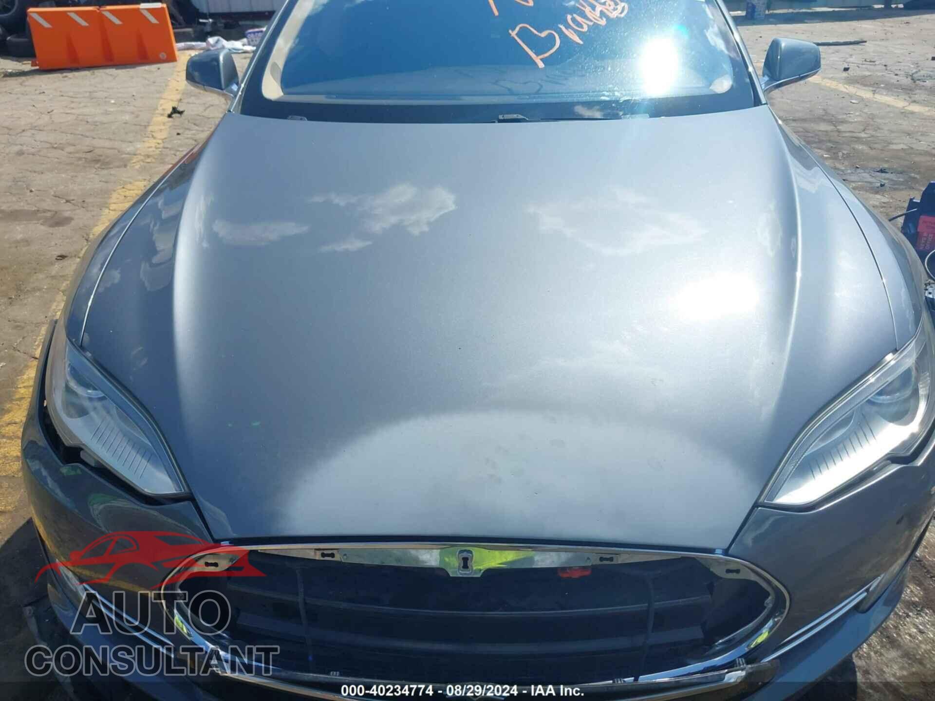 TESLA MODEL S 2013 - 5YJSA1DP6DFP26049