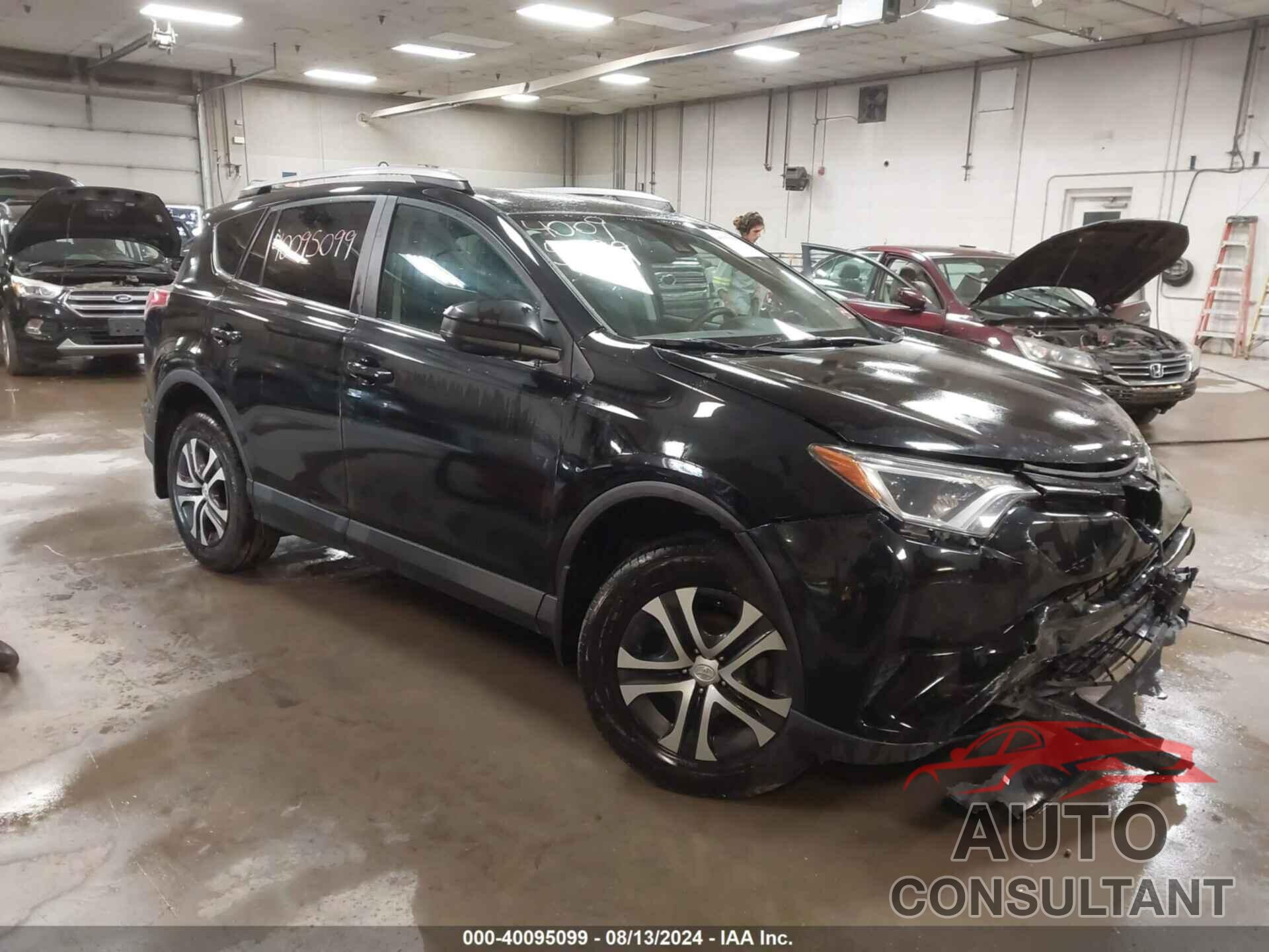 TOYOTA RAV4 2018 - 2T3BFREV3JW780055