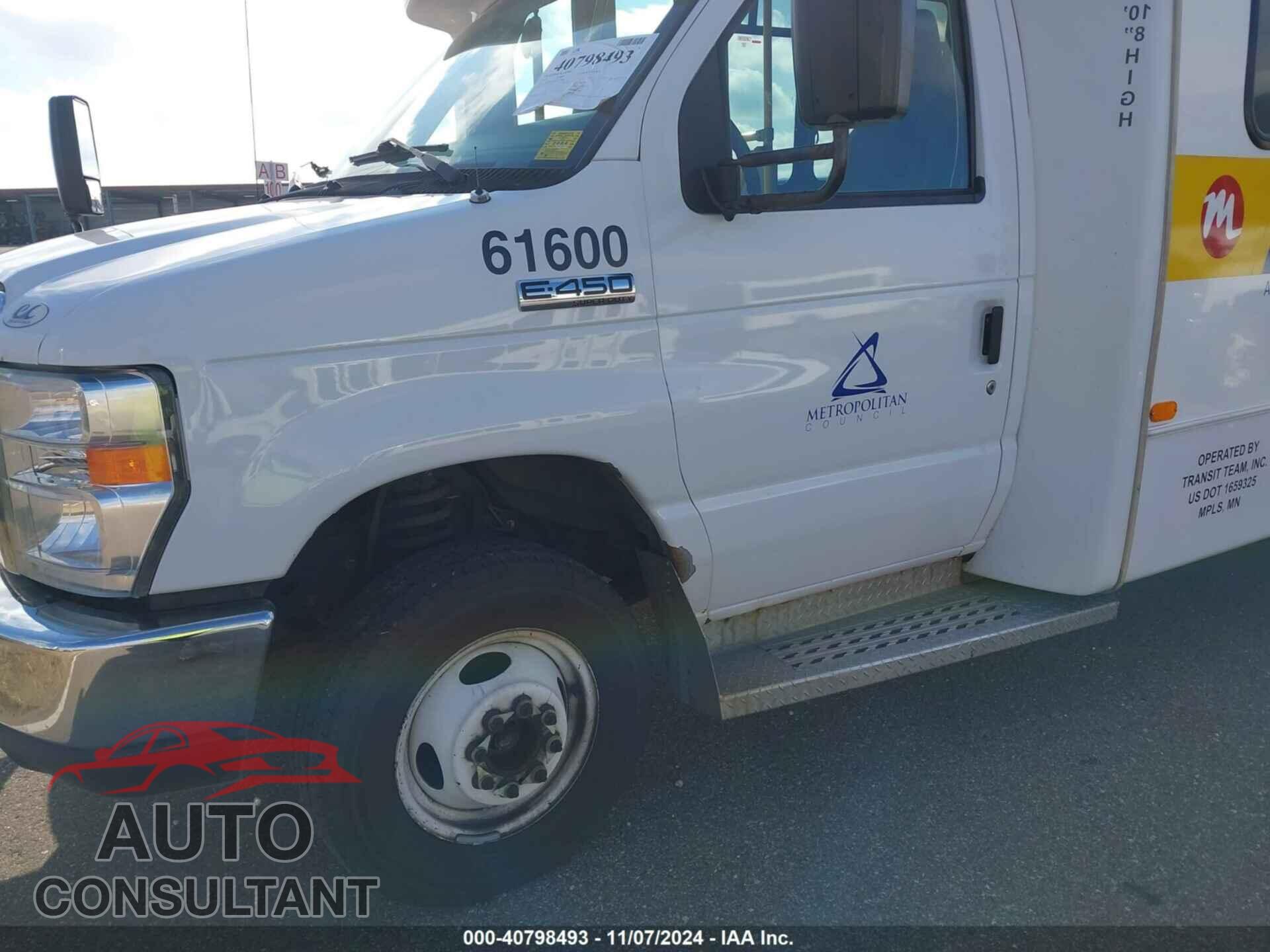FORD E-450 CUTAWAY 2017 - 1FDFE4FS8HDC35368