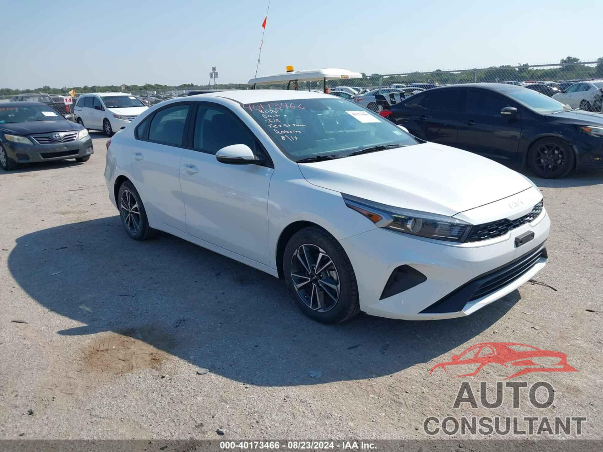 KIA FORTE 2023 - 3KPF24AD3PE552168