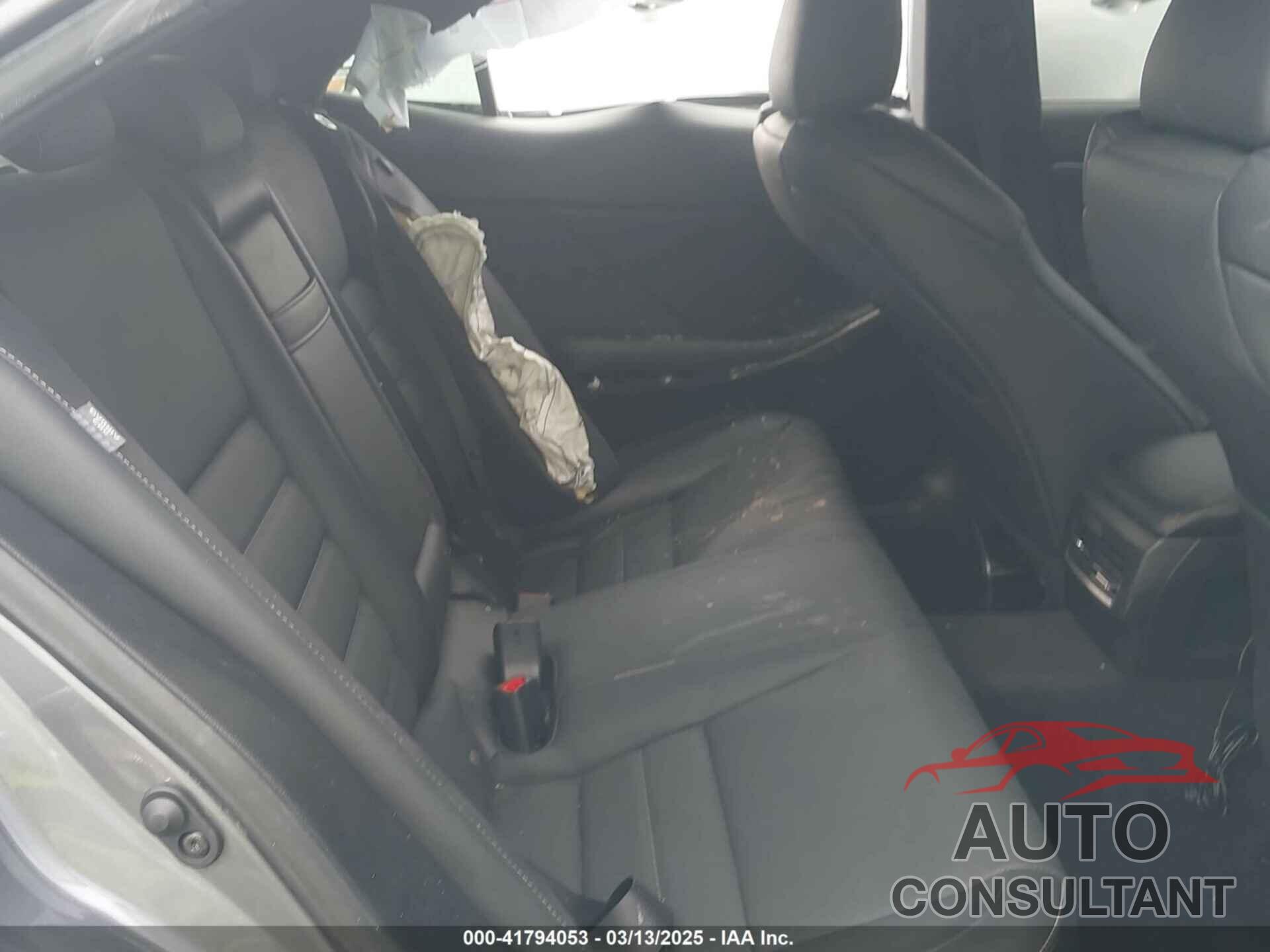 LEXUS IS 2019 - JTHBA1D28K5095306