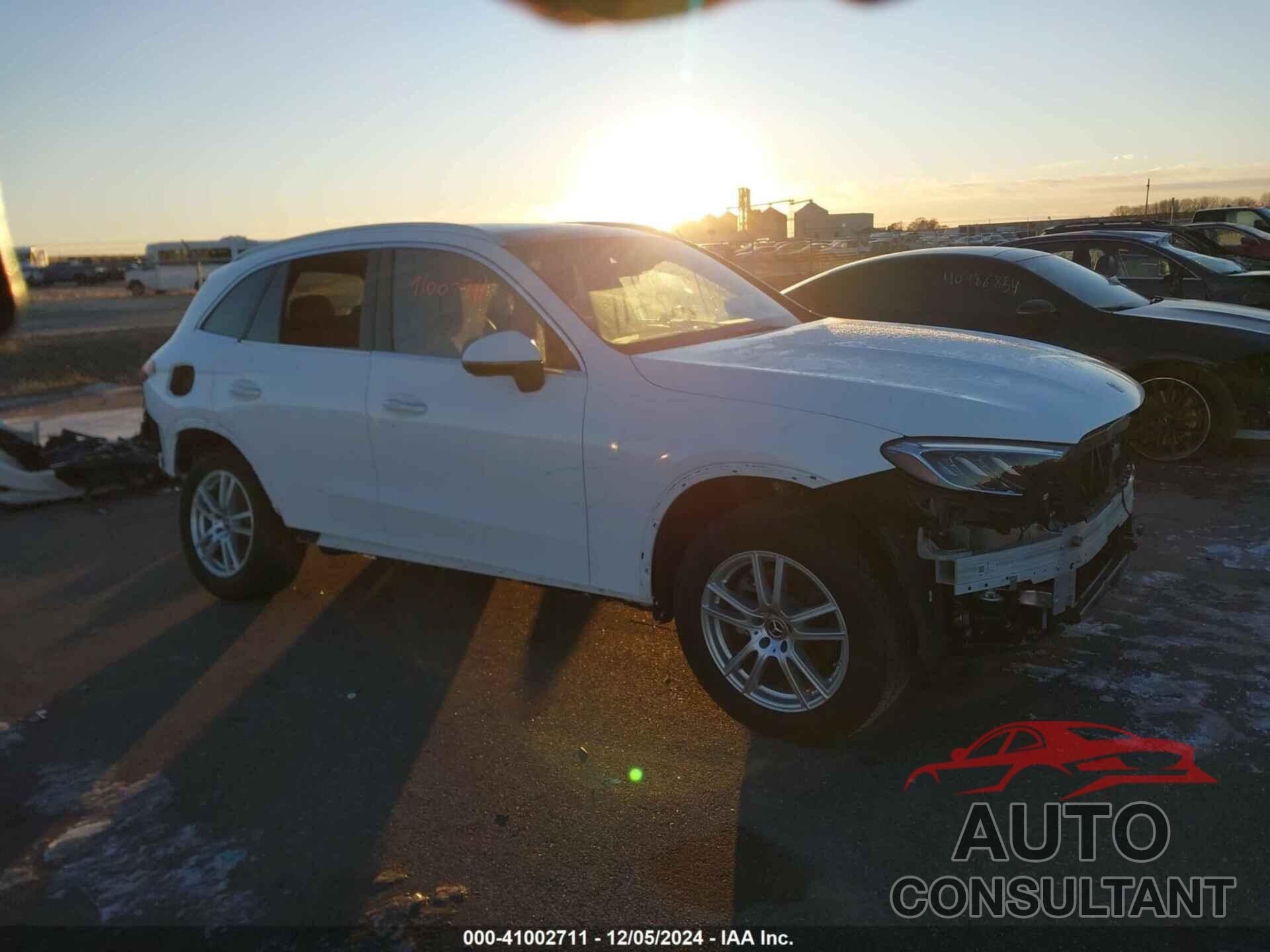 MERCEDES-BENZ GLC 300 2023 - W1NKM4HBXPU028989