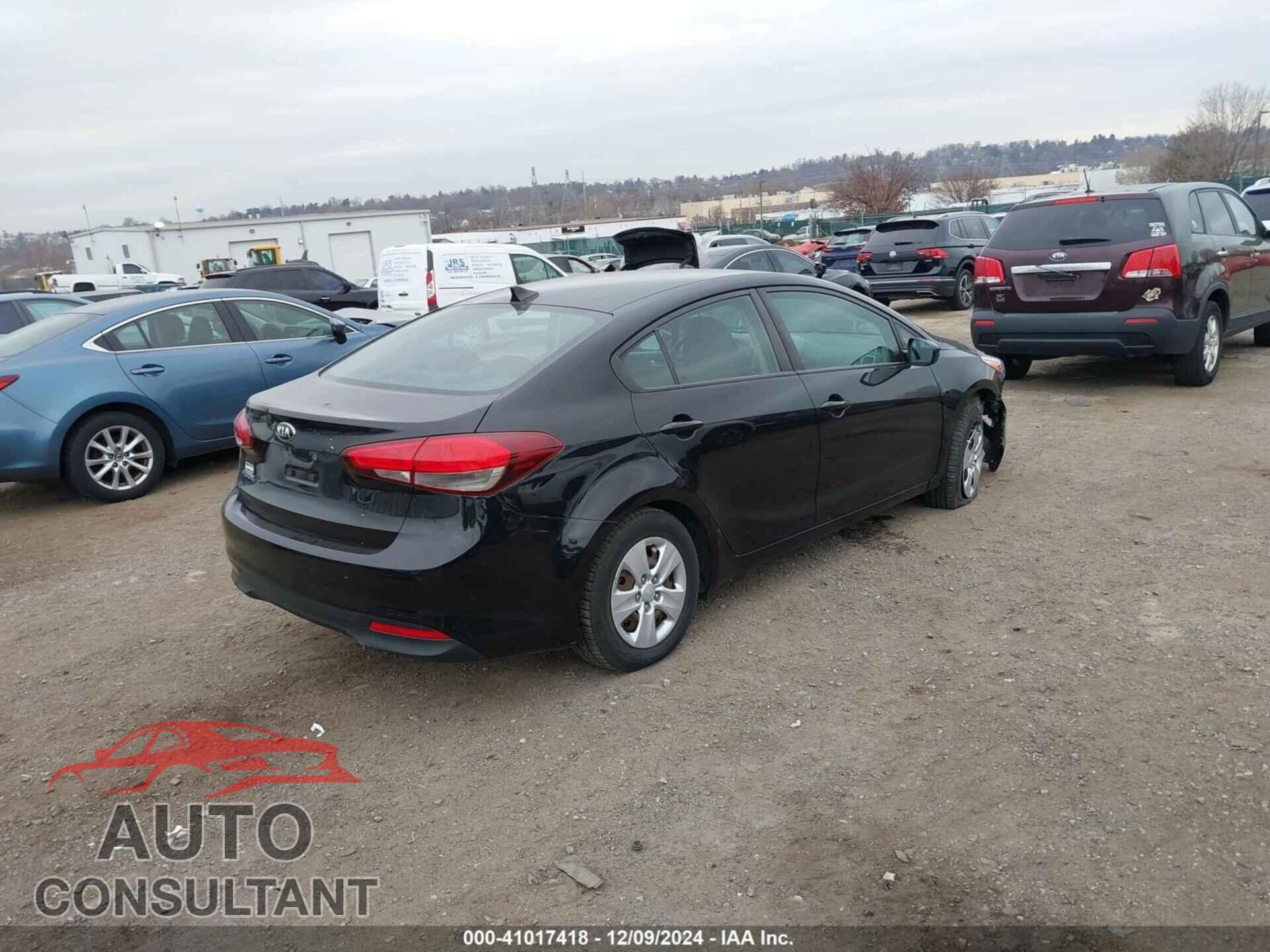KIA FORTE 2017 - 3KPFK4A74HE014946