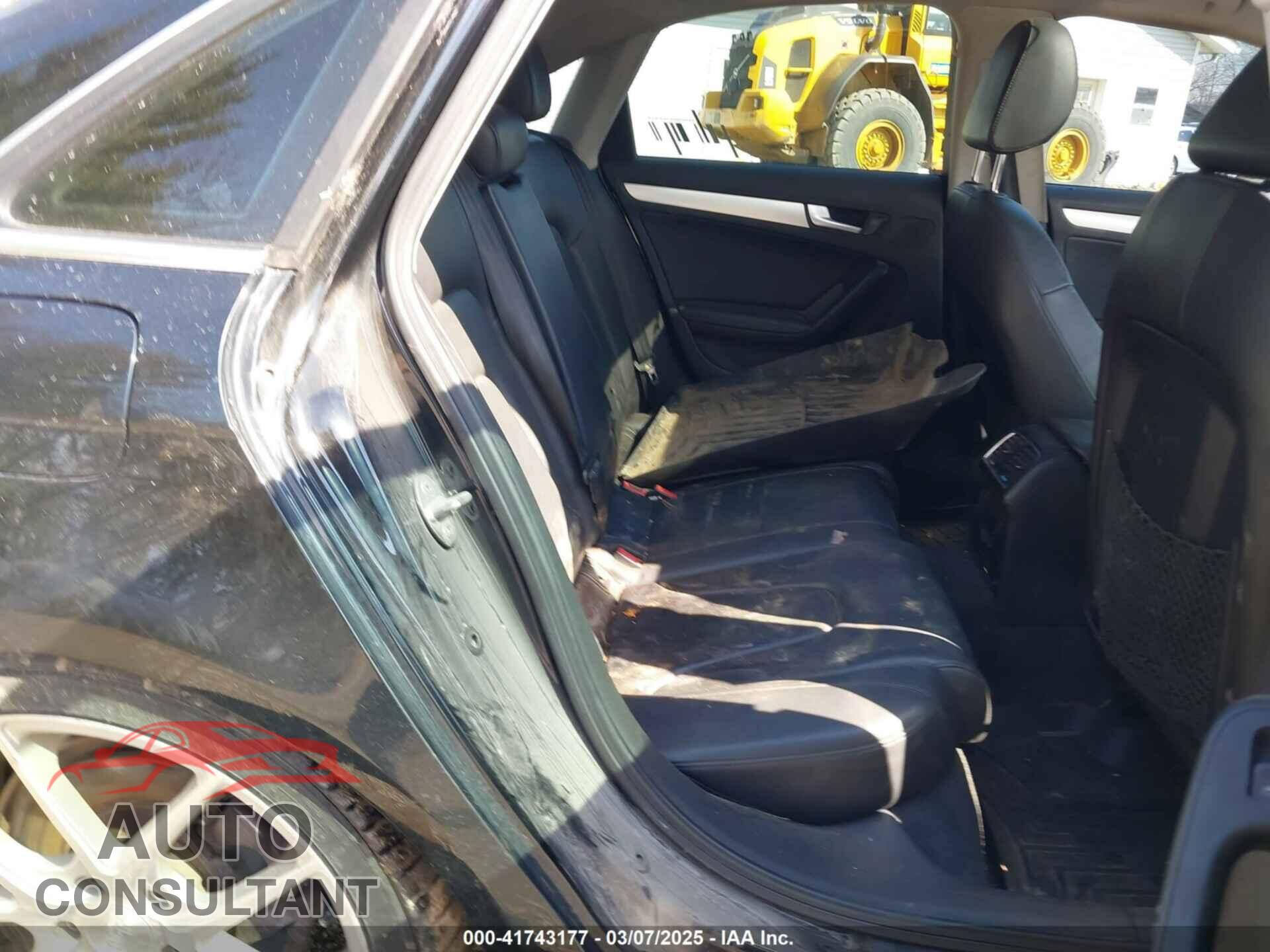 AUDI A4 2012 - WAUFFAFL7CA120700