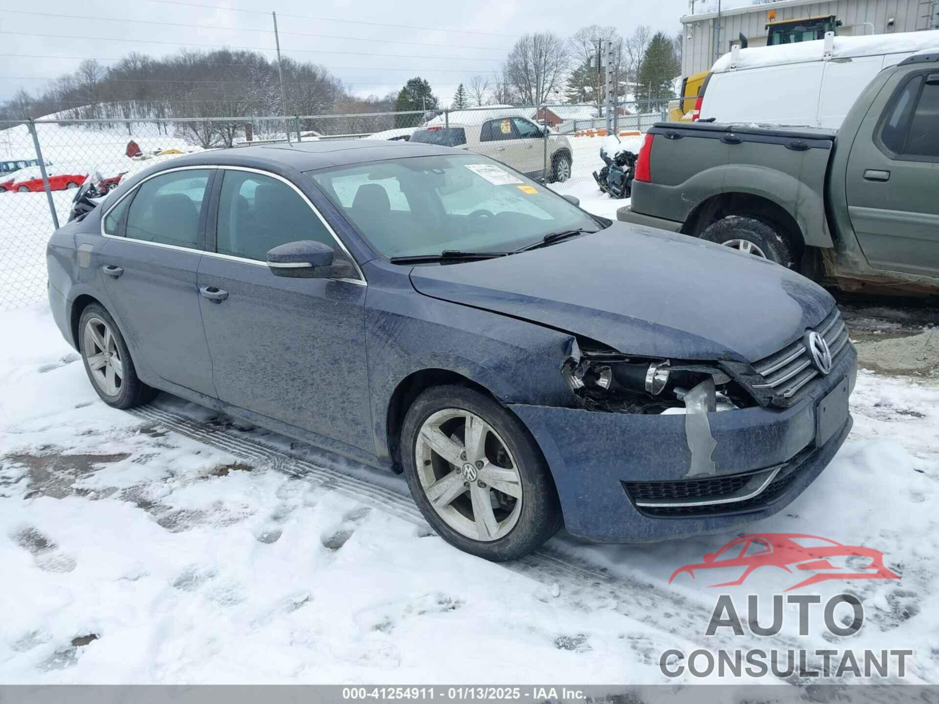 VOLKSWAGEN PASSAT 2013 - 1VWBP7A30DC008686