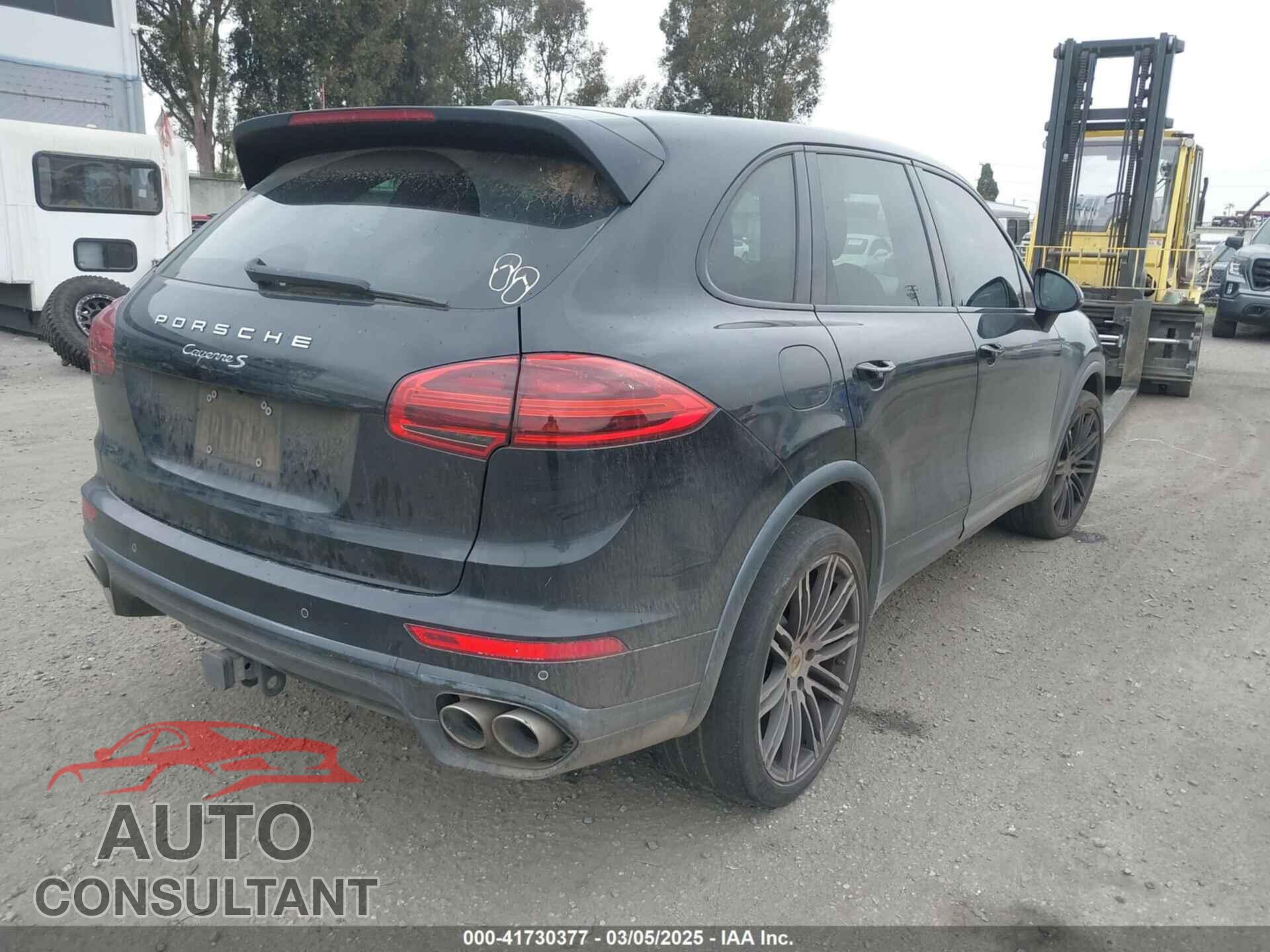 PORSCHE CAYENNE 2016 - WP1AB2A28GLA96221
