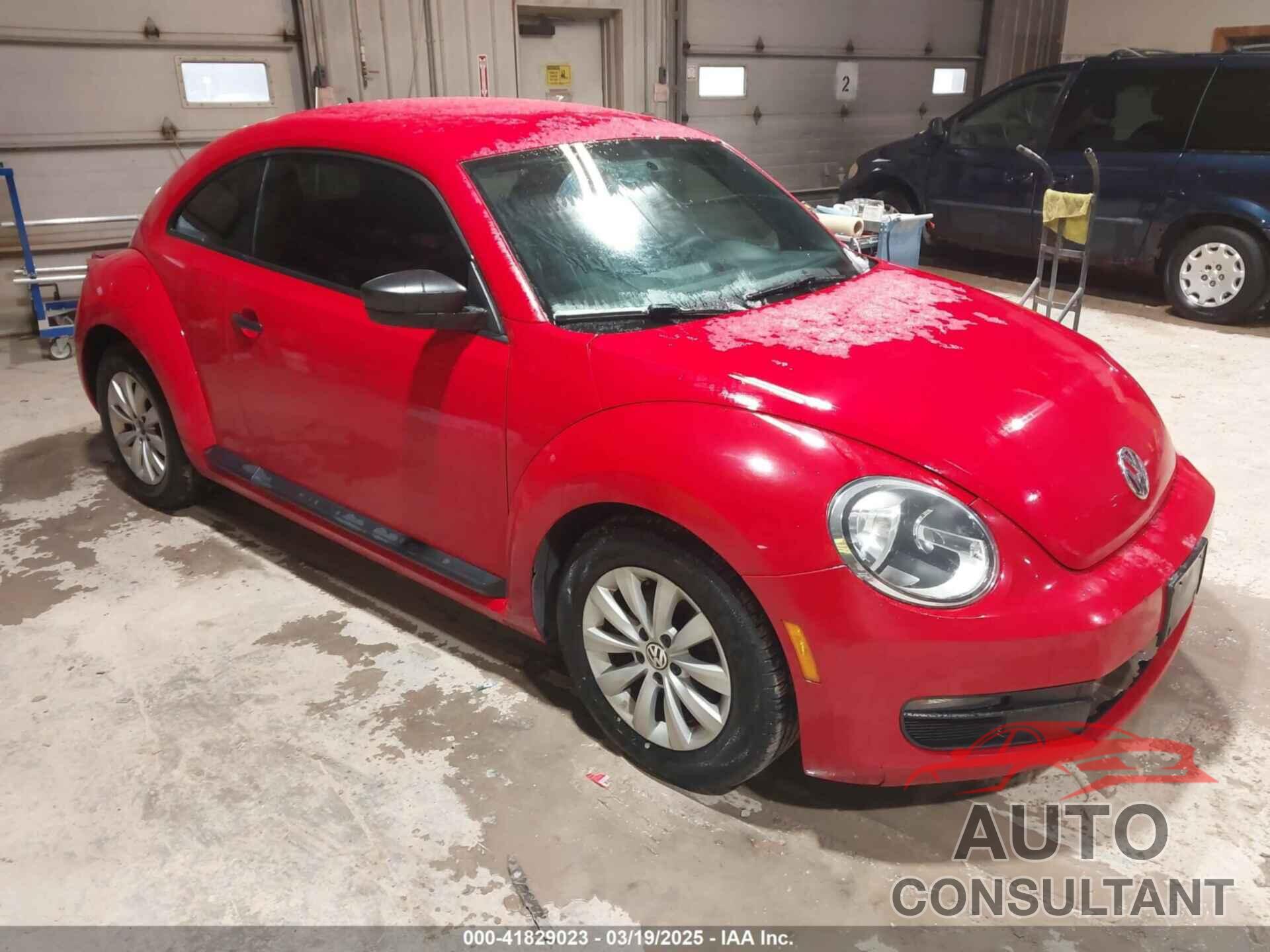 VOLKSWAGEN BEETLE 2016 - 3VWF17AT2GM619843