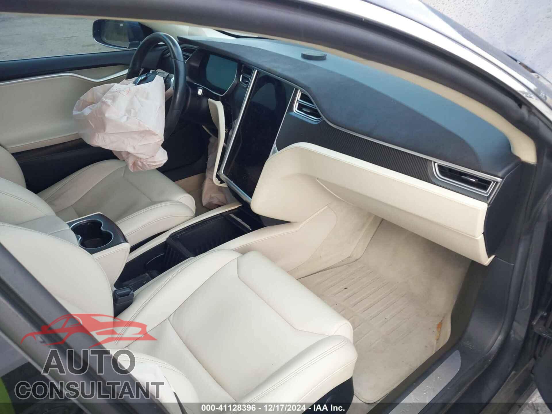 TESLA MODEL S 2017 - 5YJSA1E22HF217035