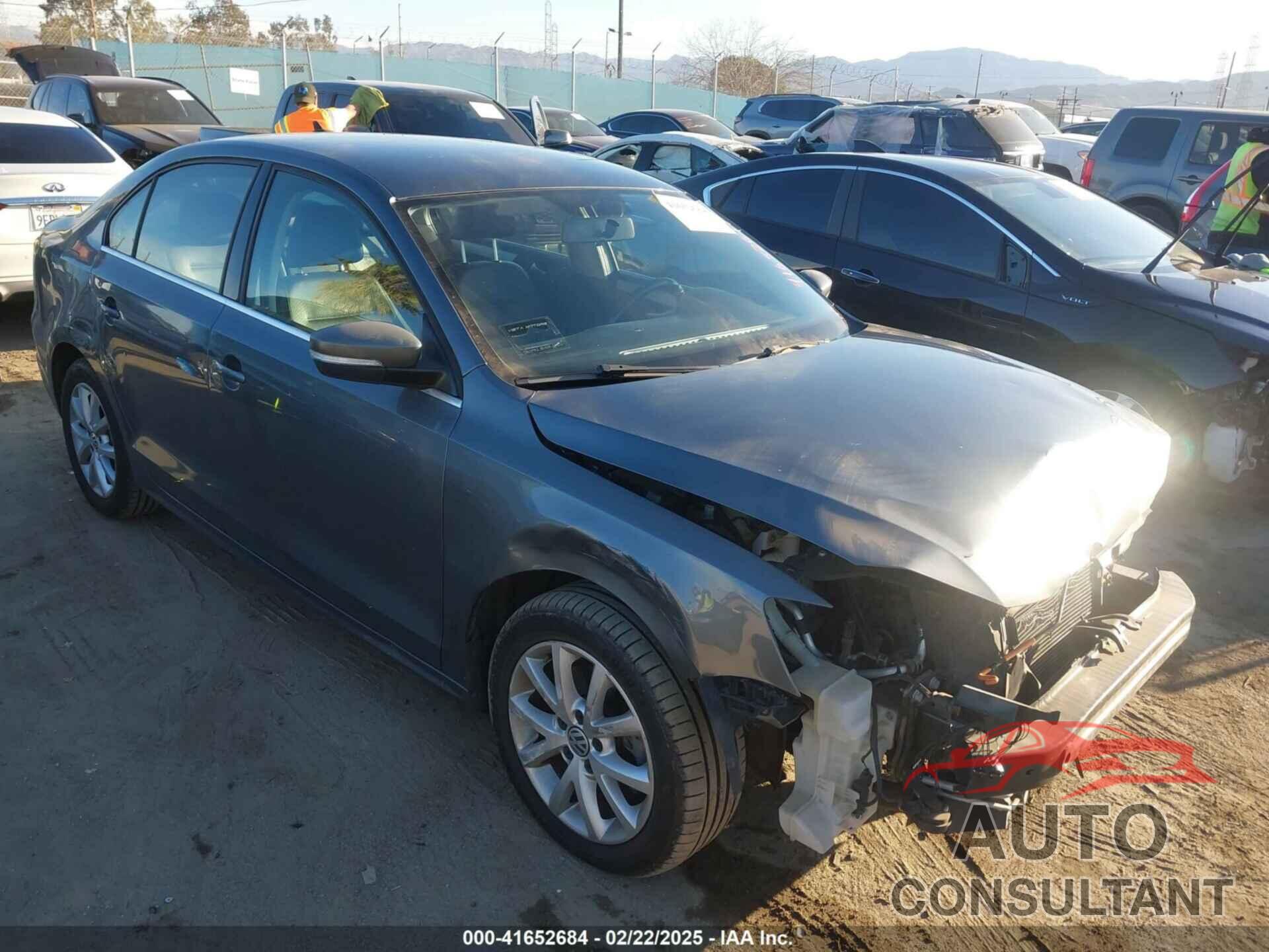 VOLKSWAGEN JETTA 2014 - 3VWD17AJ1EM285792