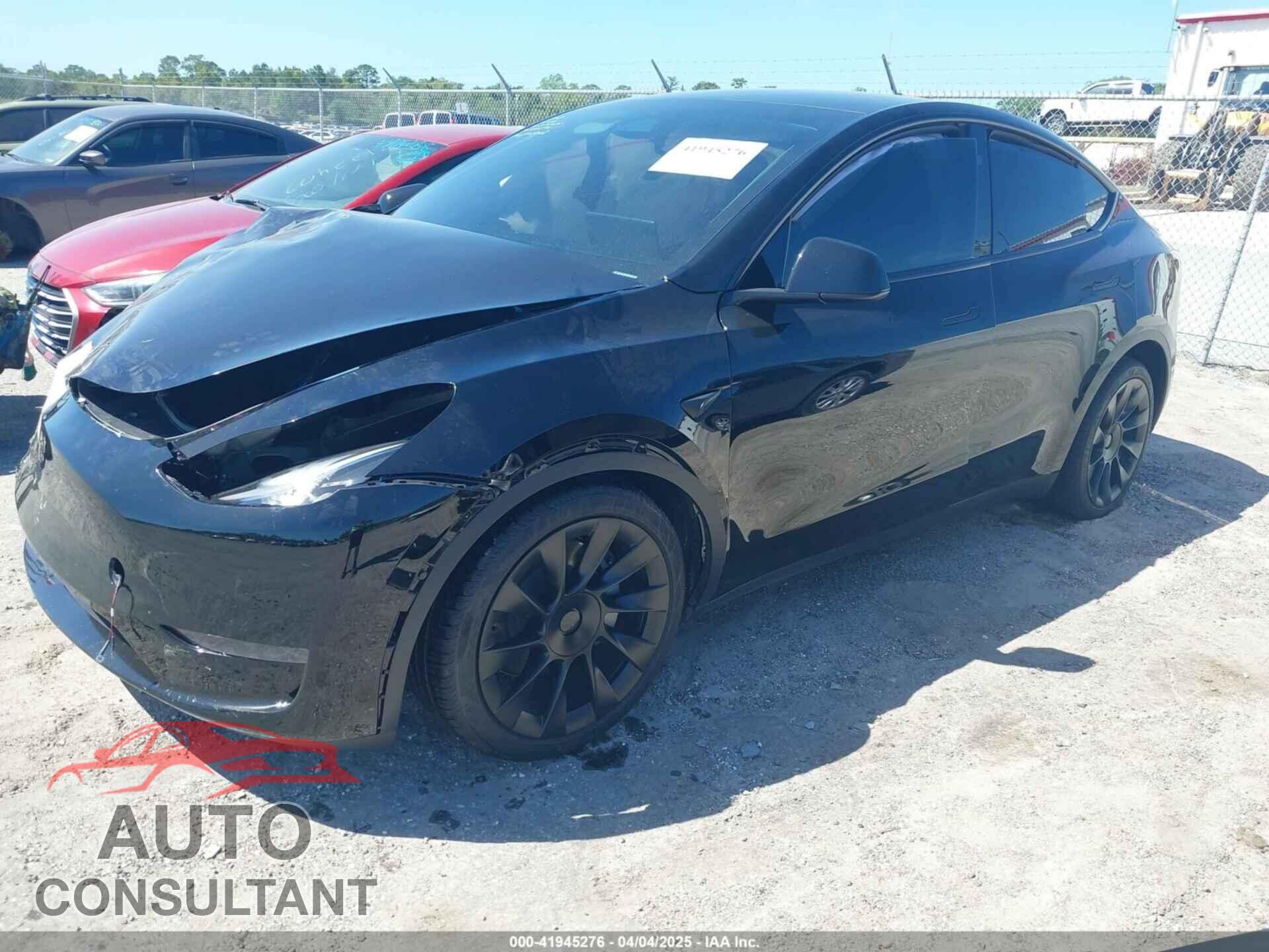 TESLA MODEL Y 2025 - 7SAYGDED7SA372294
