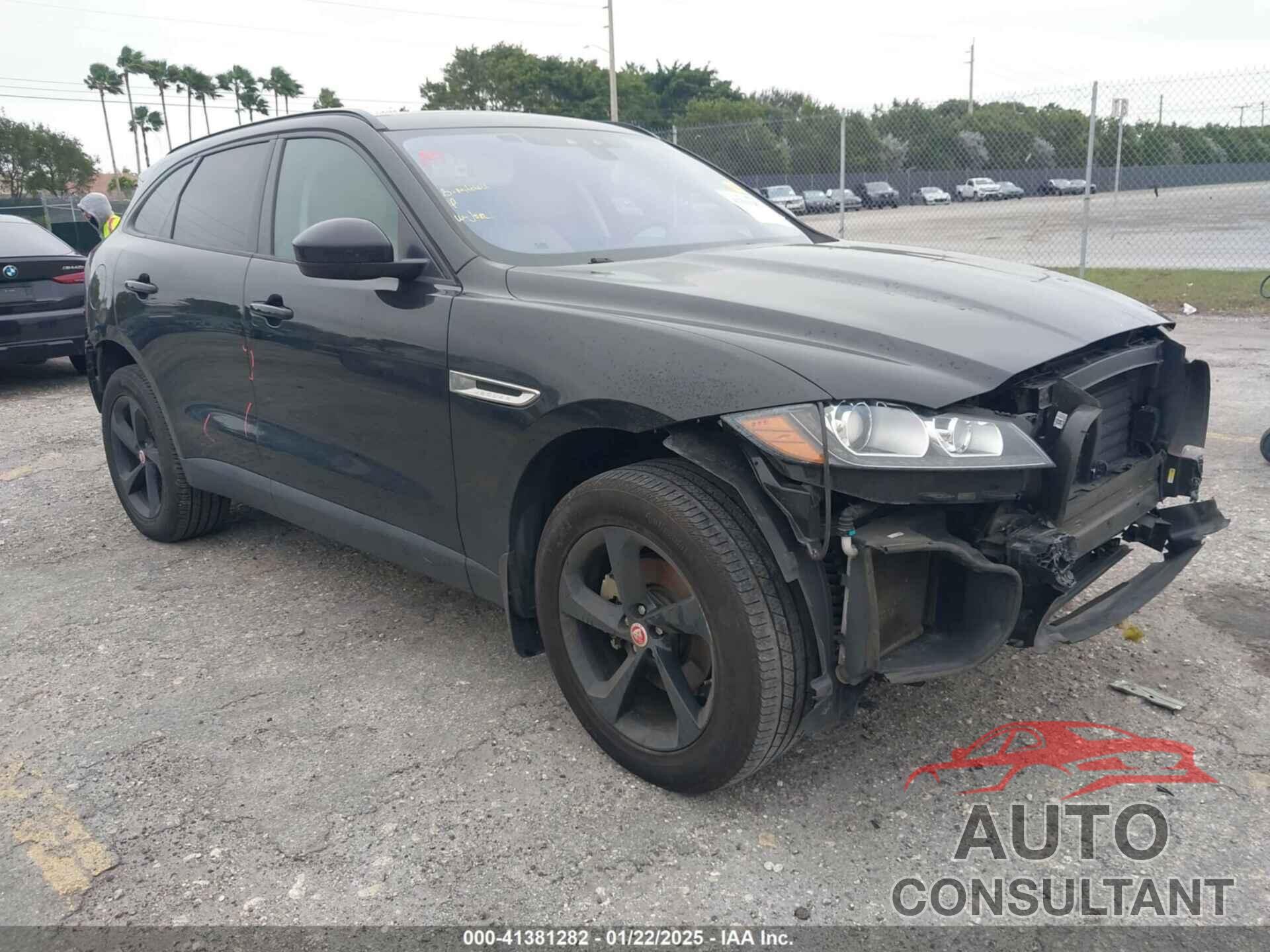 JAGUAR F-PACE 2018 - SADCJ2FX2JA270891