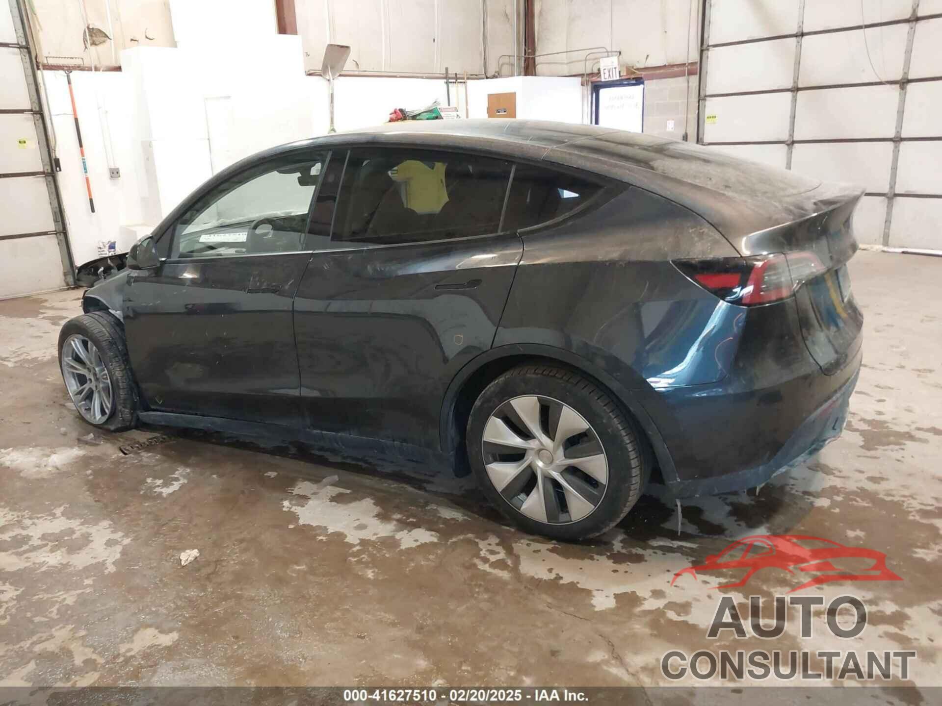 TESLA MODEL Y 2024 - 7SAYGDEE0RA282634