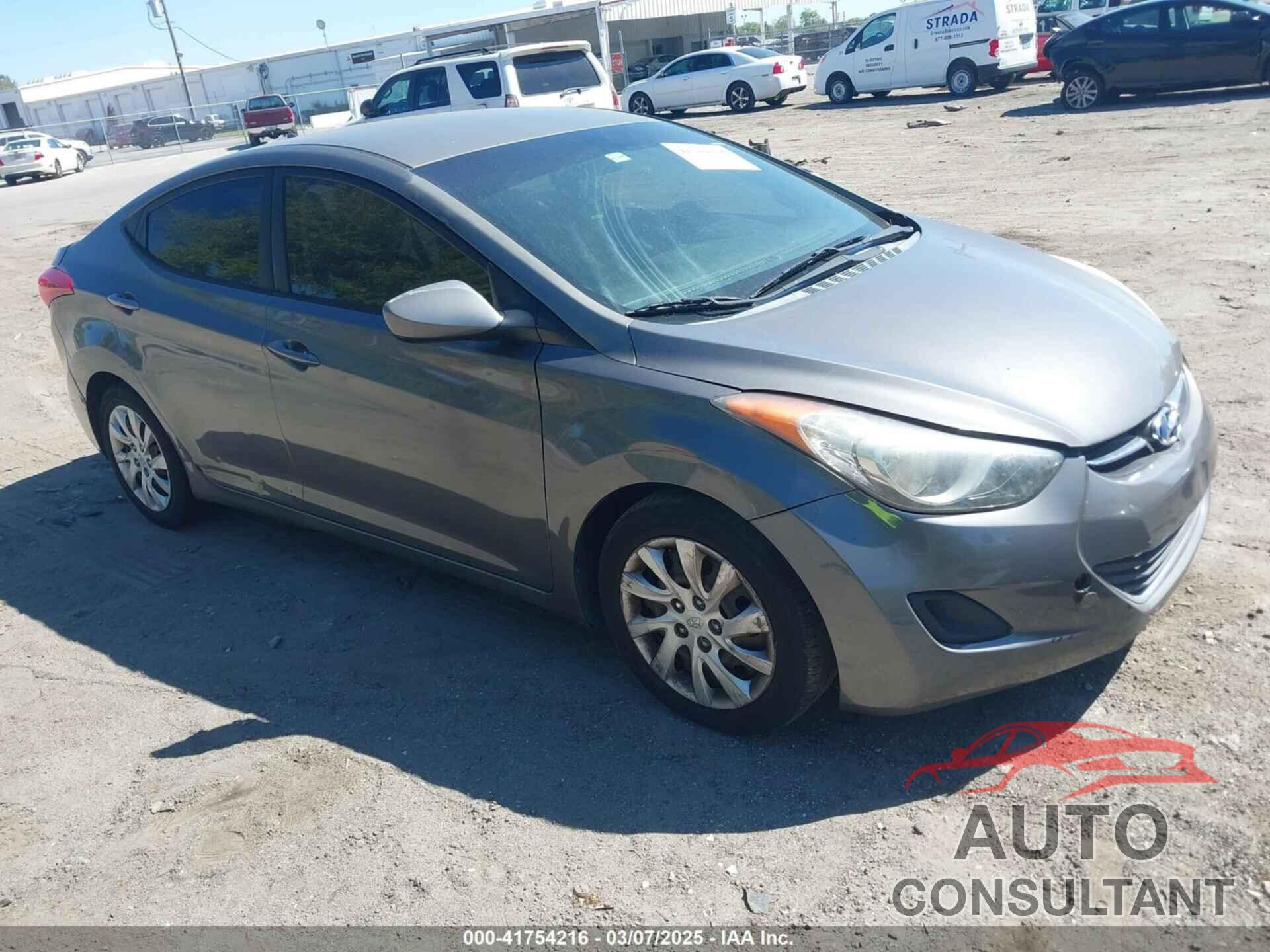 HYUNDAI ELANTRA 2013 - 5NPDH4AE1DH213138