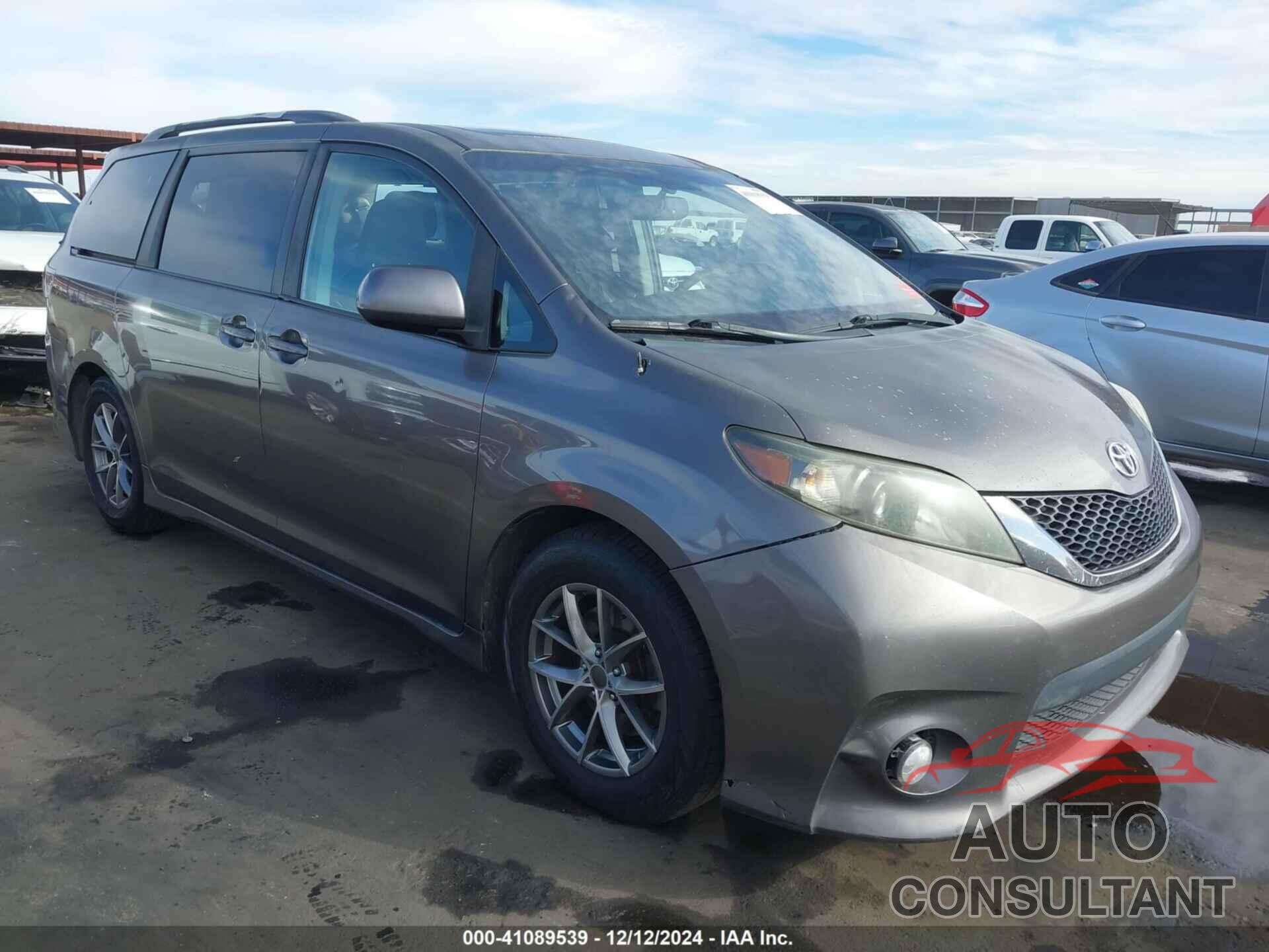 TOYOTA SIENNA 2012 - 5TDXK3DC9CS180370