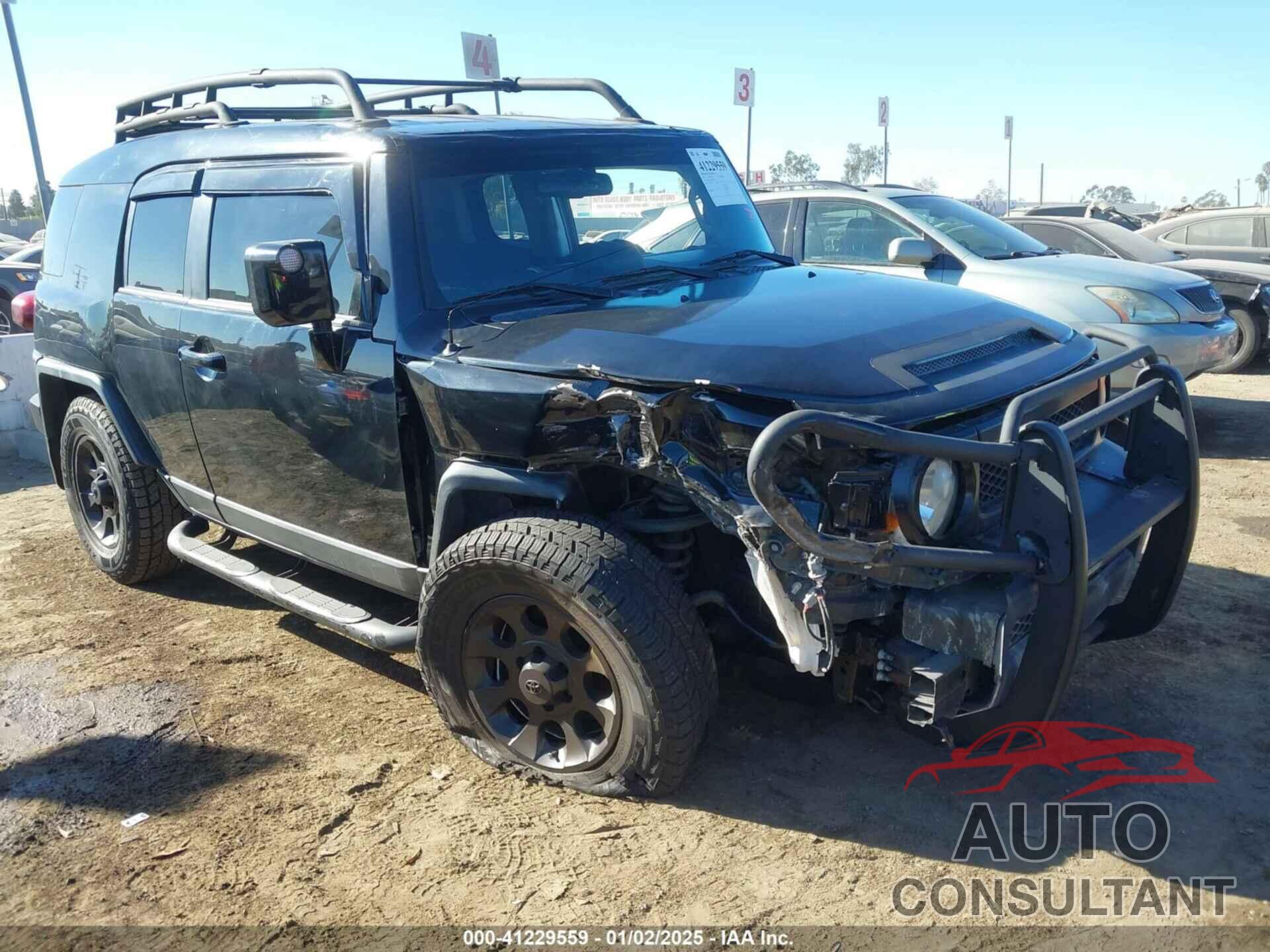 TOYOTA FJ CRUISER 2012 - JTEZU4BF5CK012038