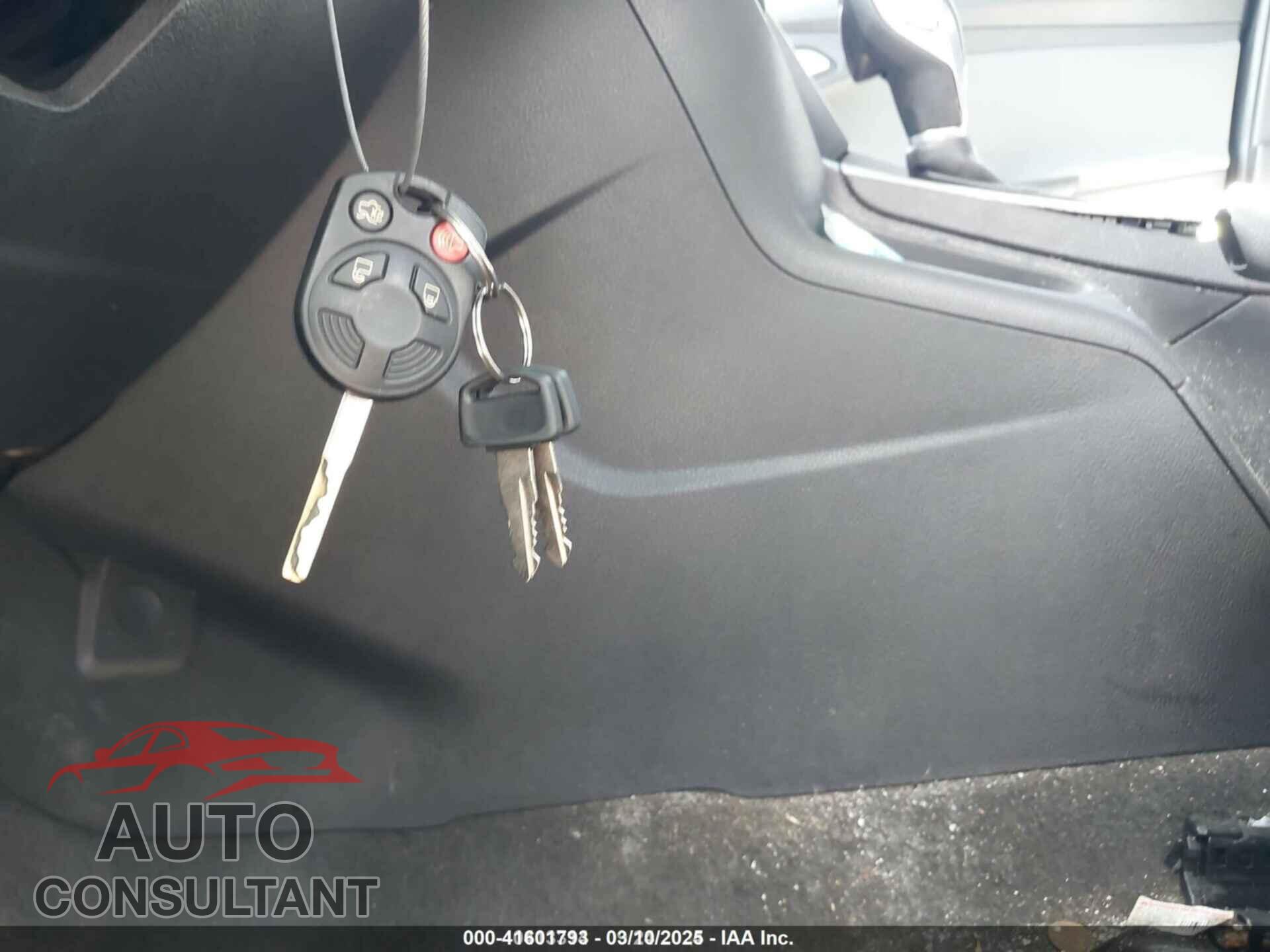 FORD FOCUS 2012 - 1FAHP3F2XCL361754