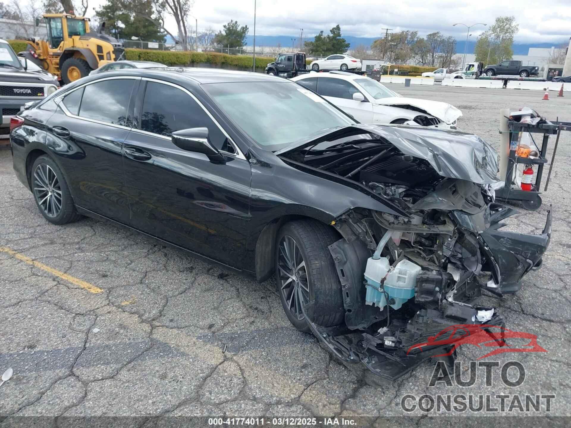 LEXUS ES 300H 2024 - 58ADA1C15RU038097