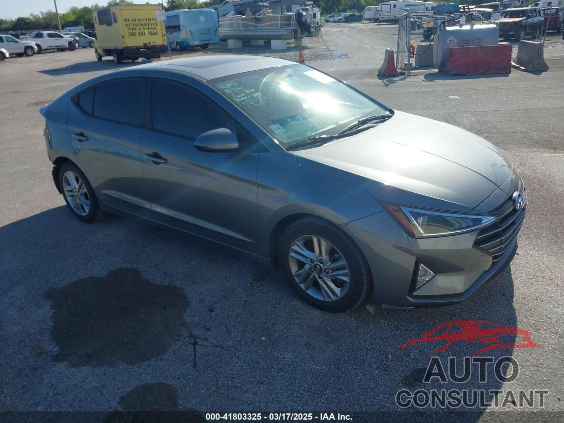 HYUNDAI ELANTRA 2019 - KMHD84LF3KU806116