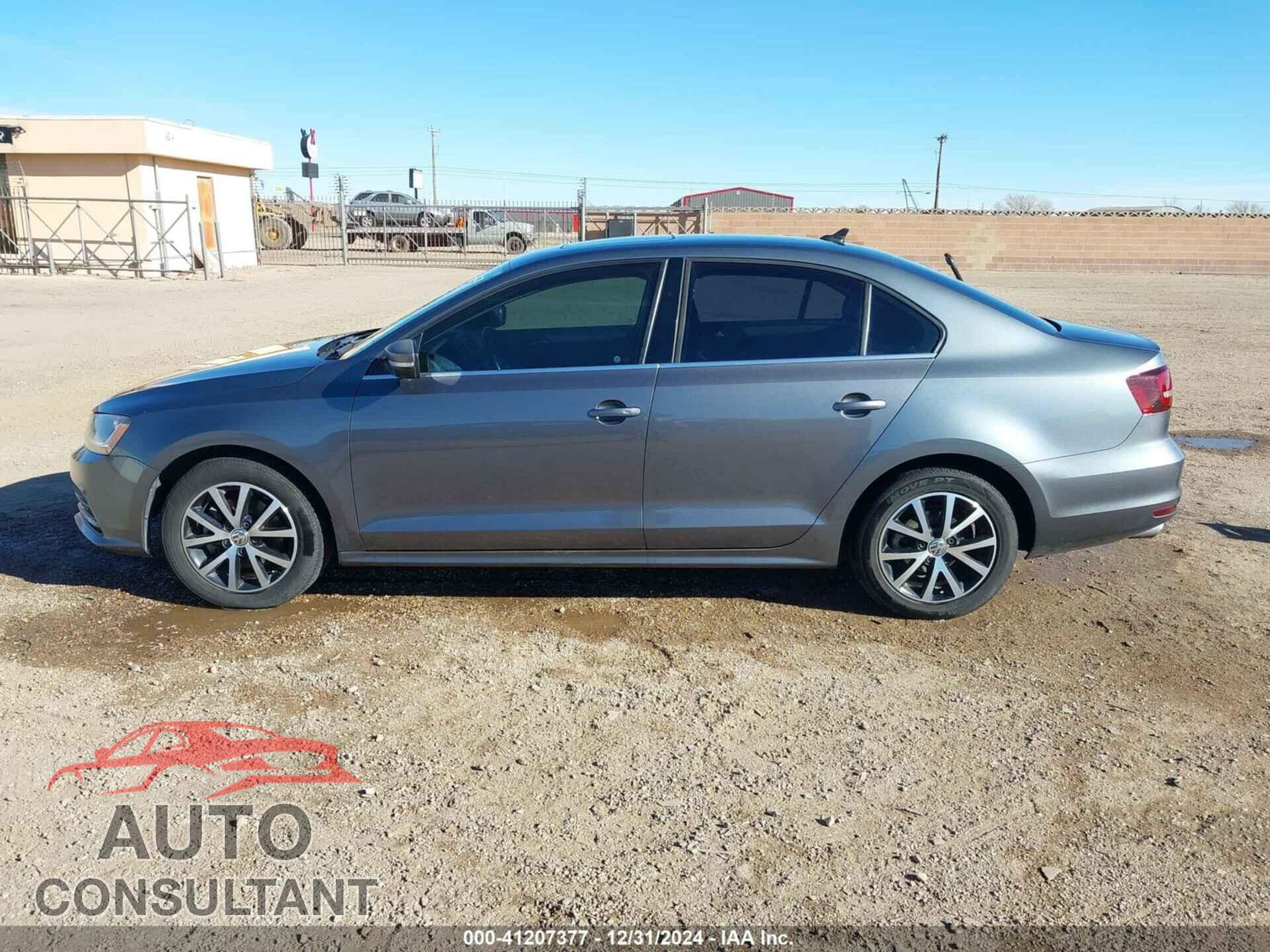 VOLKSWAGEN JETTA 2017 - 3VWDB7AJ2HM217731
