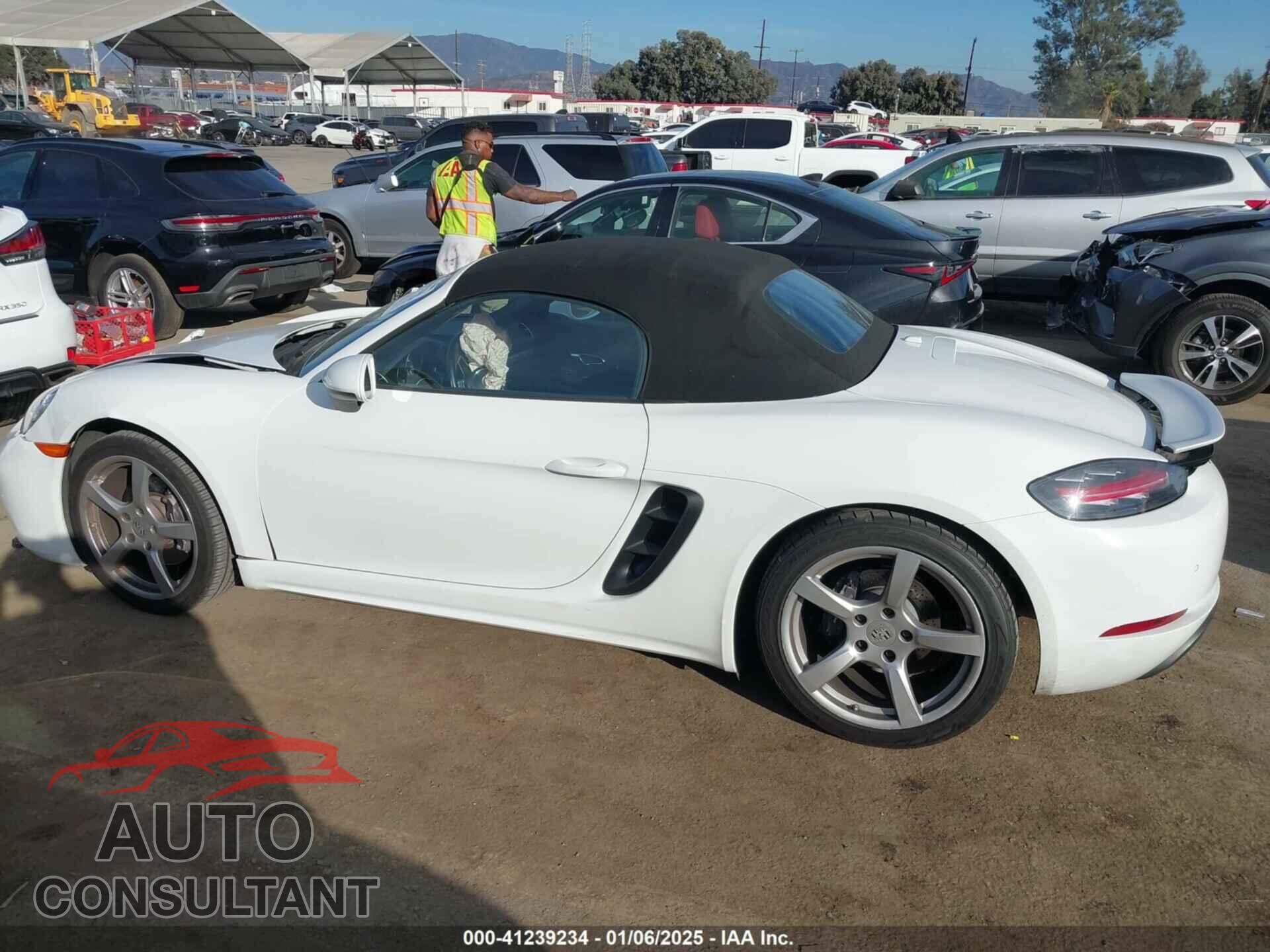 PORSCHE 718 BOXSTER 2017 - WP0CA2A84HS221210