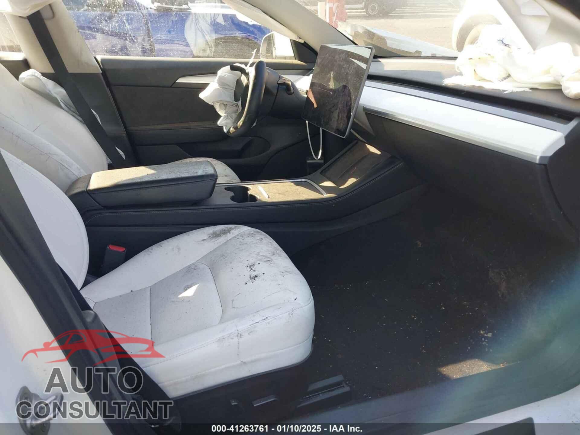 TESLA MODEL 3 2022 - 5YJ3E1EA4NF319237
