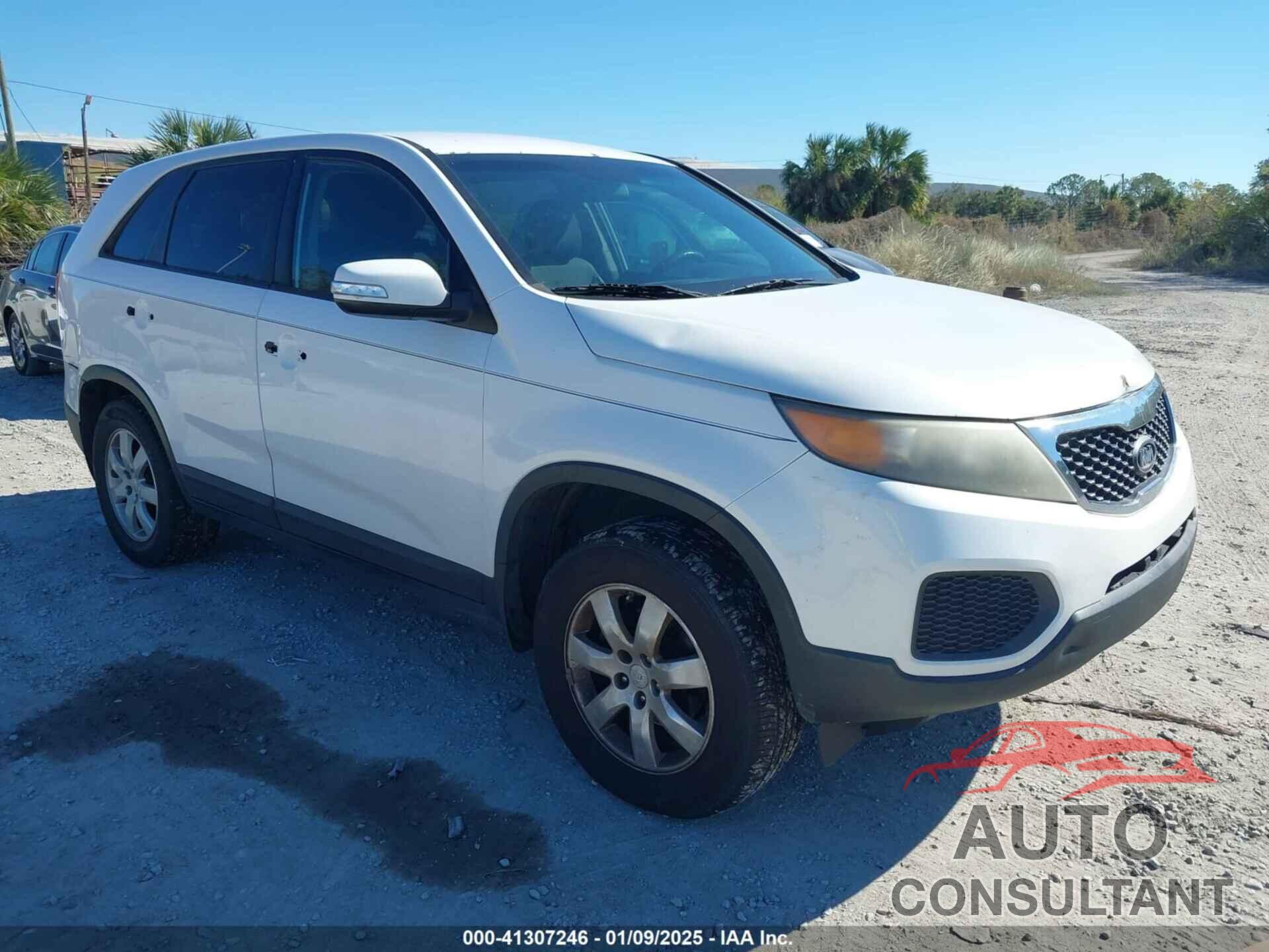 KIA SORENTO 2011 - 5XYKT3A10BG176410