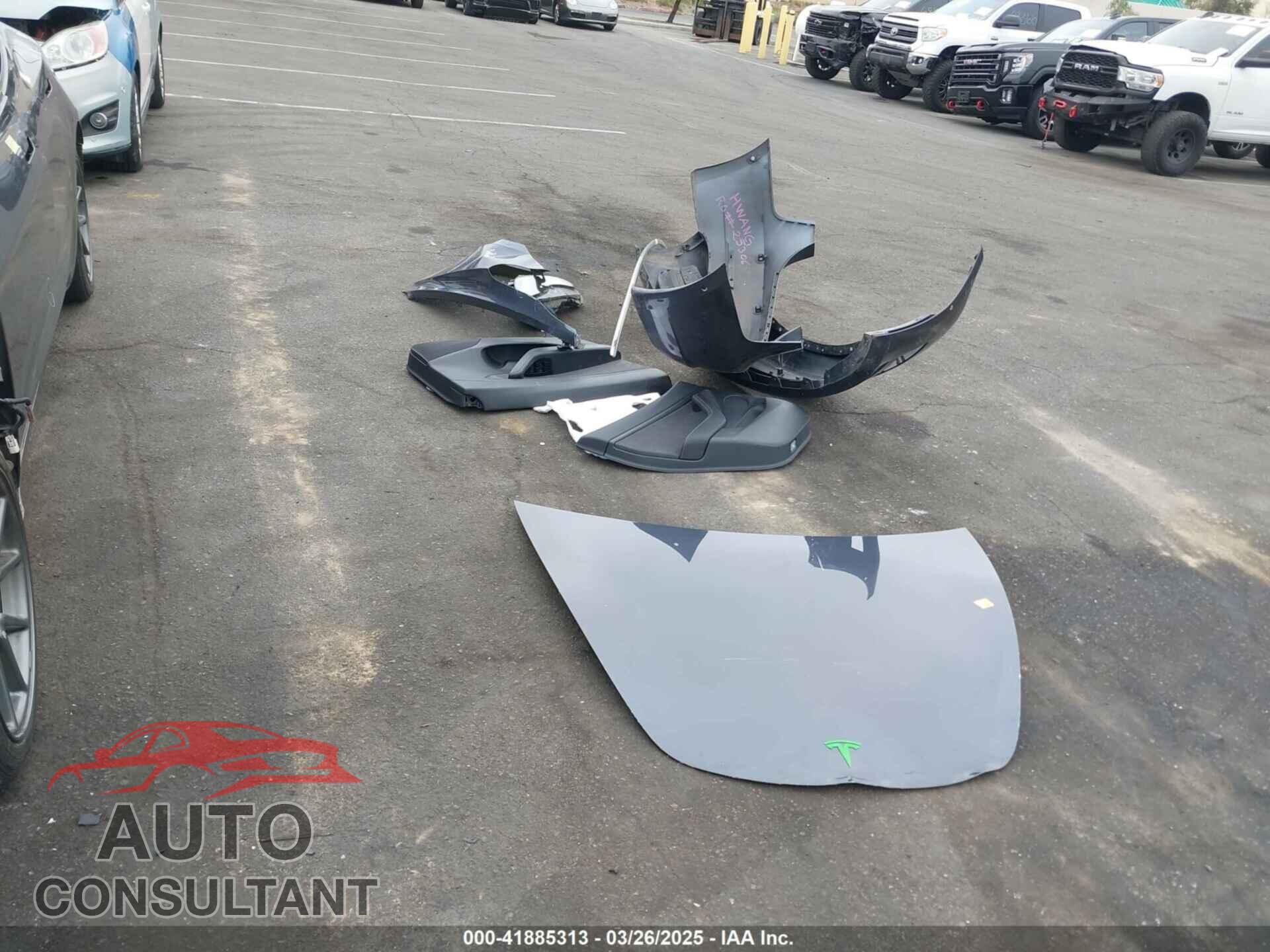 TESLA MODEL 3 2018 - 5YJ3E1EA5JF018986