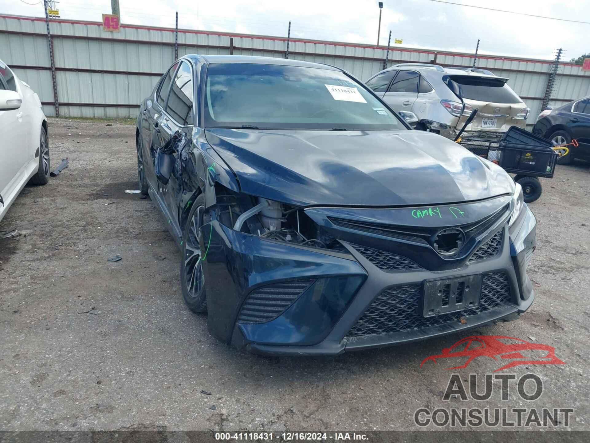 TOYOTA CAMRY 2018 - 4T1B11HK0JU516981