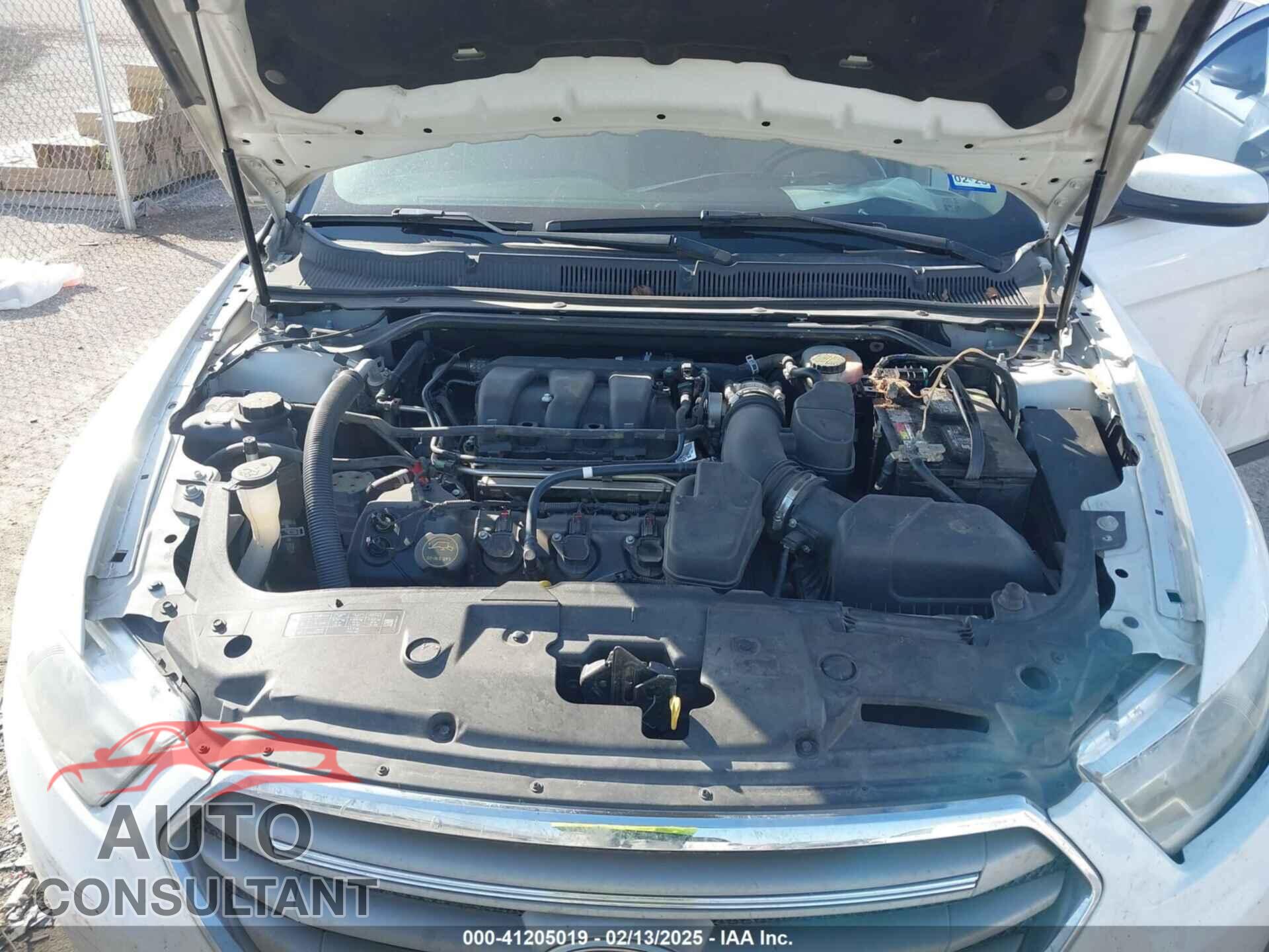 FORD TAURUS 2015 - 1FAHP2E84FG142253