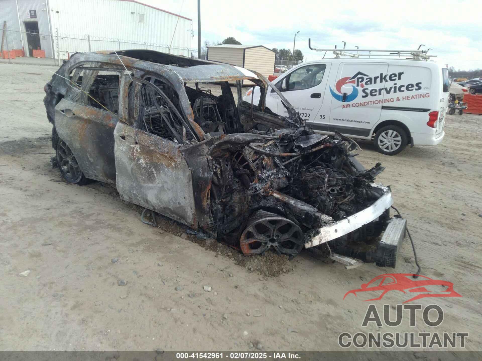 BMW X1 2020 - WBXJG7C03L5R51131