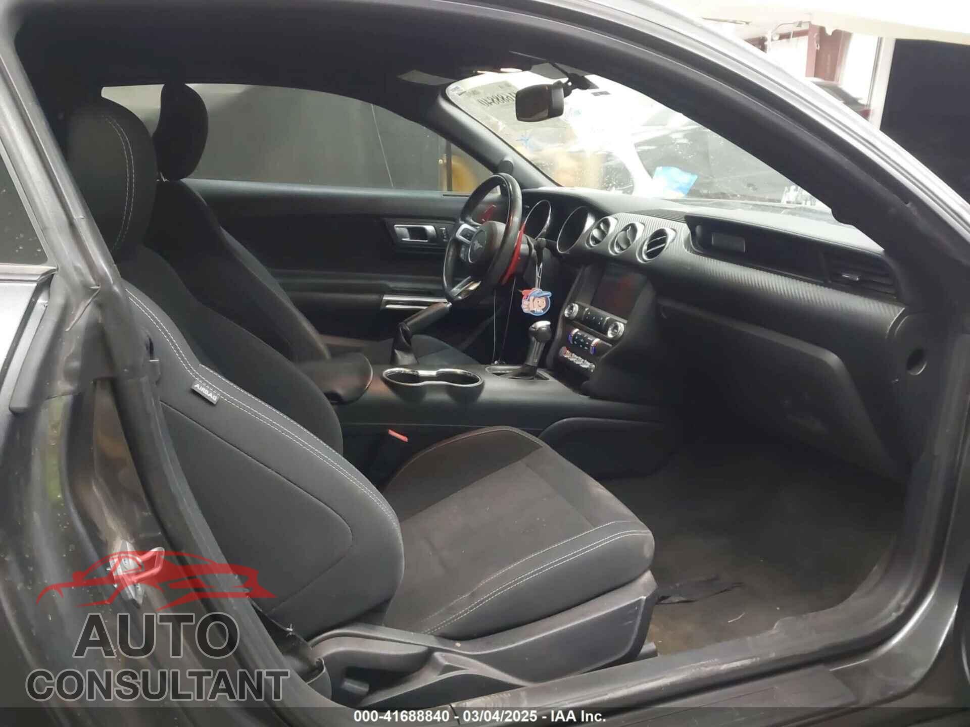 FORD MUSTANG 2018 - 1FA6P8TH7J5159405