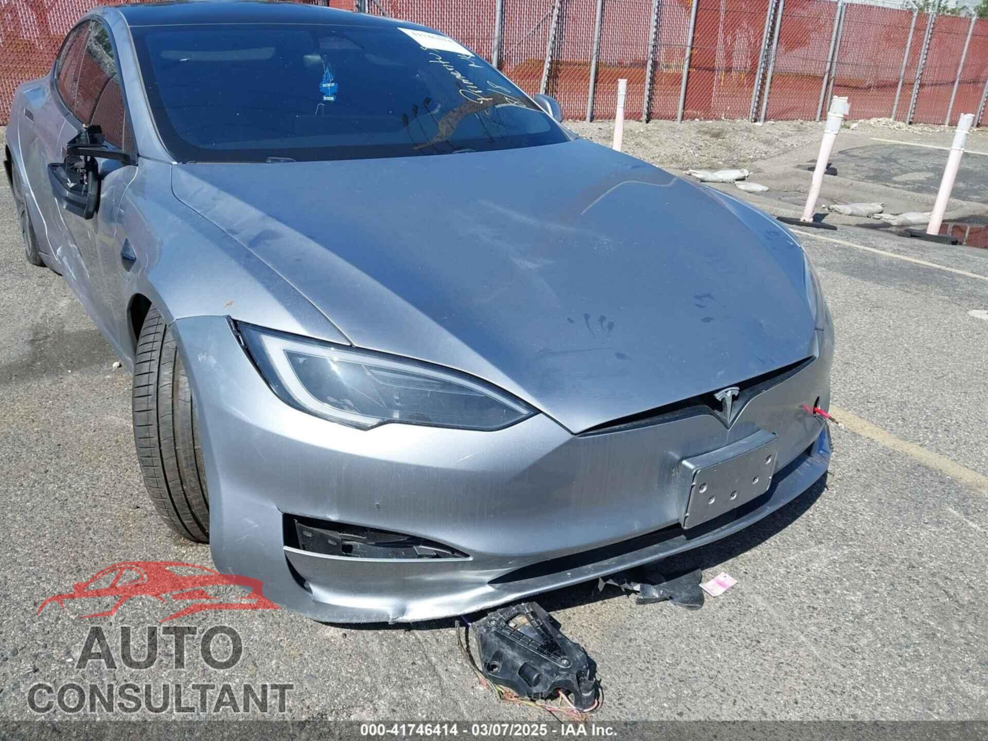 TESLA MODEL S 2024 - 5YJSA1E68RF540168