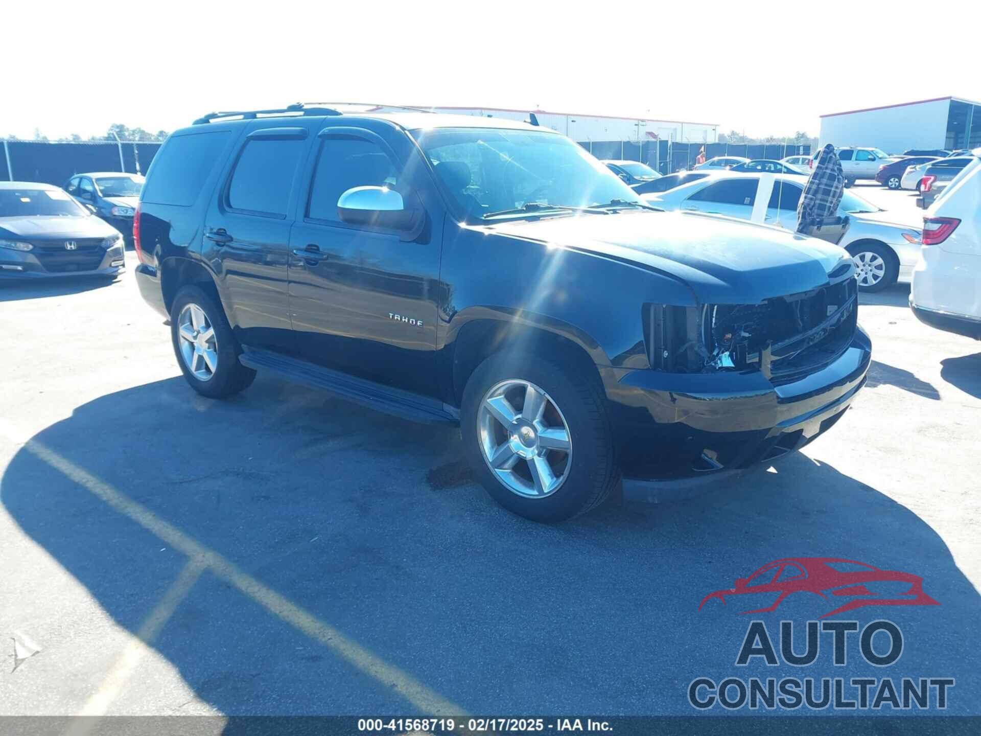 CHEVROLET TAHOE 2011 - 1GNSCAE04BR280204