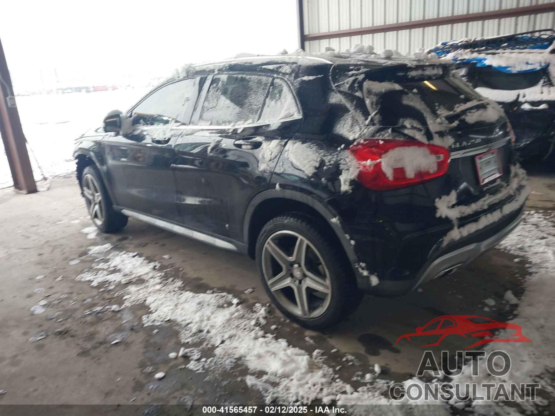 MERCEDES-BENZ GLA 250 2015 - WDCTG4GB4FJ083405