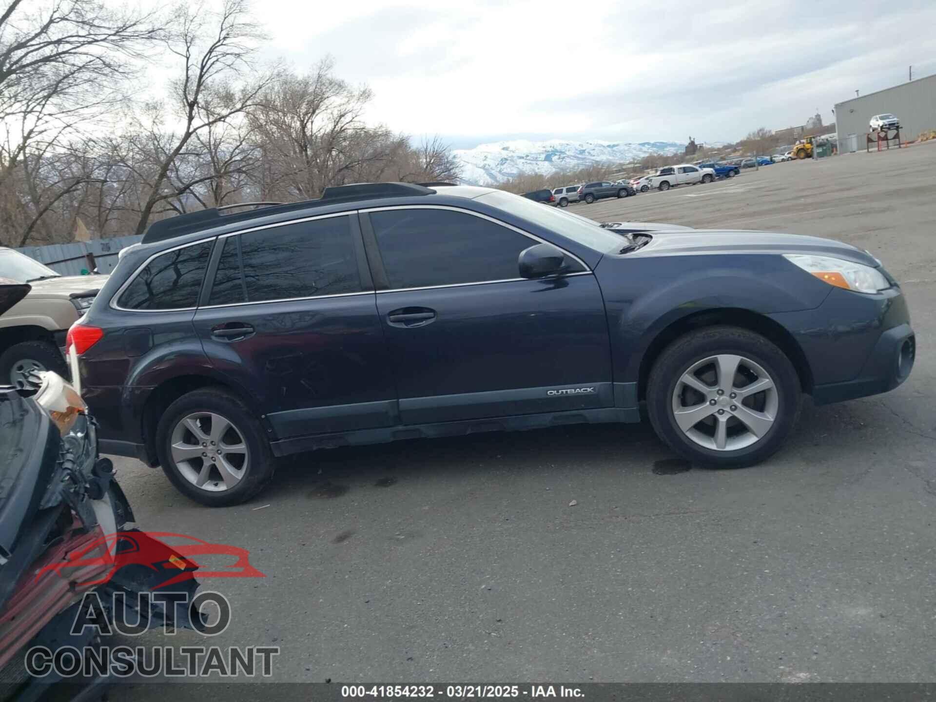 SUBARU OUTBACK 2013 - 4S4BRBLC4D3257159