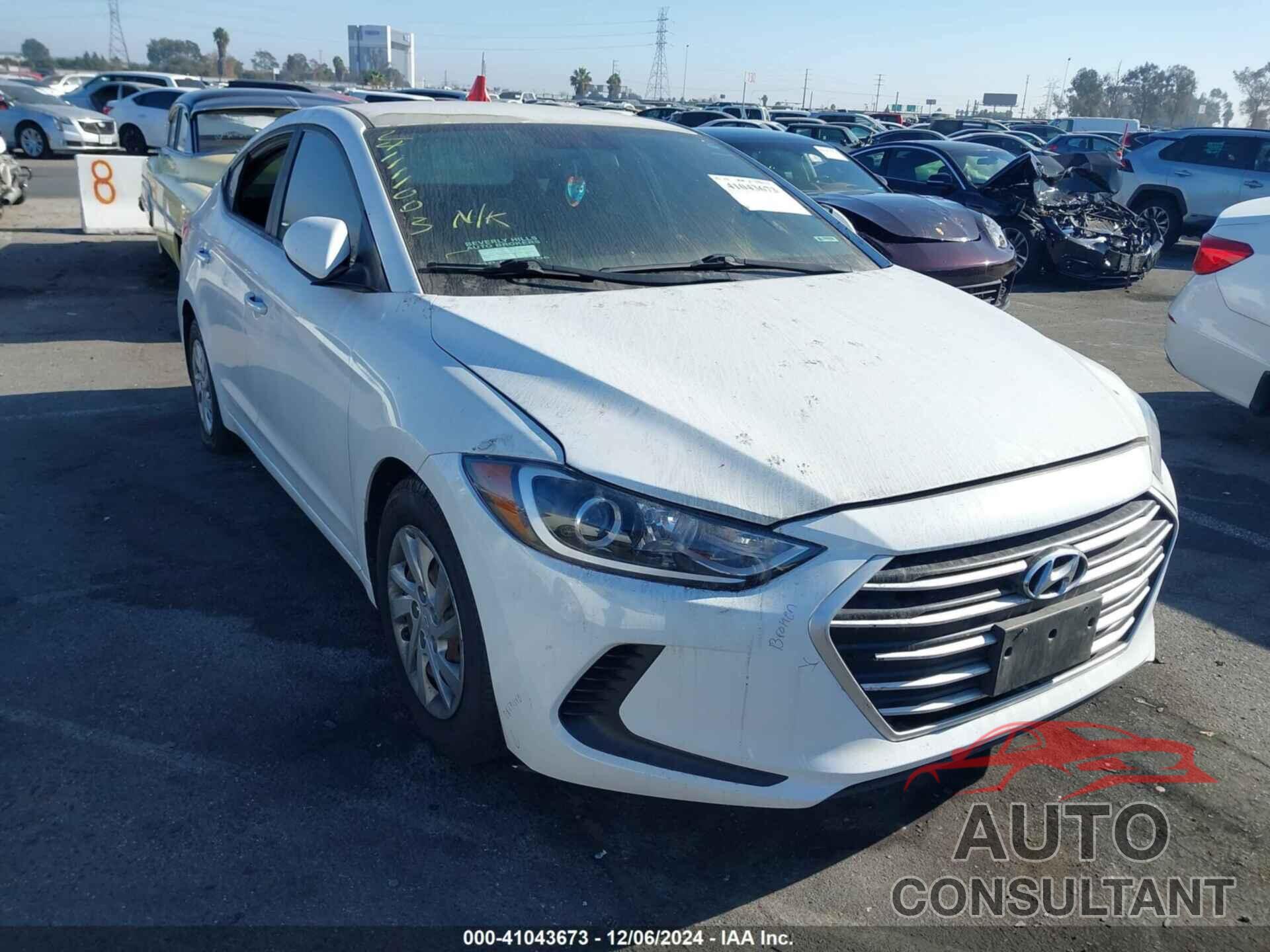 HYUNDAI ELANTRA 2018 - 5NPD74LF4JH295208