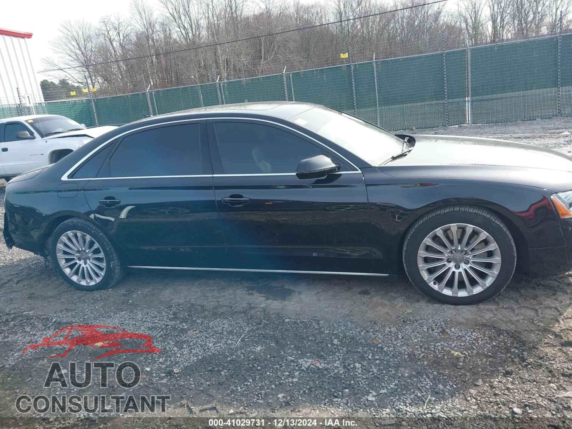 AUDI A8 L 2013 - WAUR2AFD1DN010950