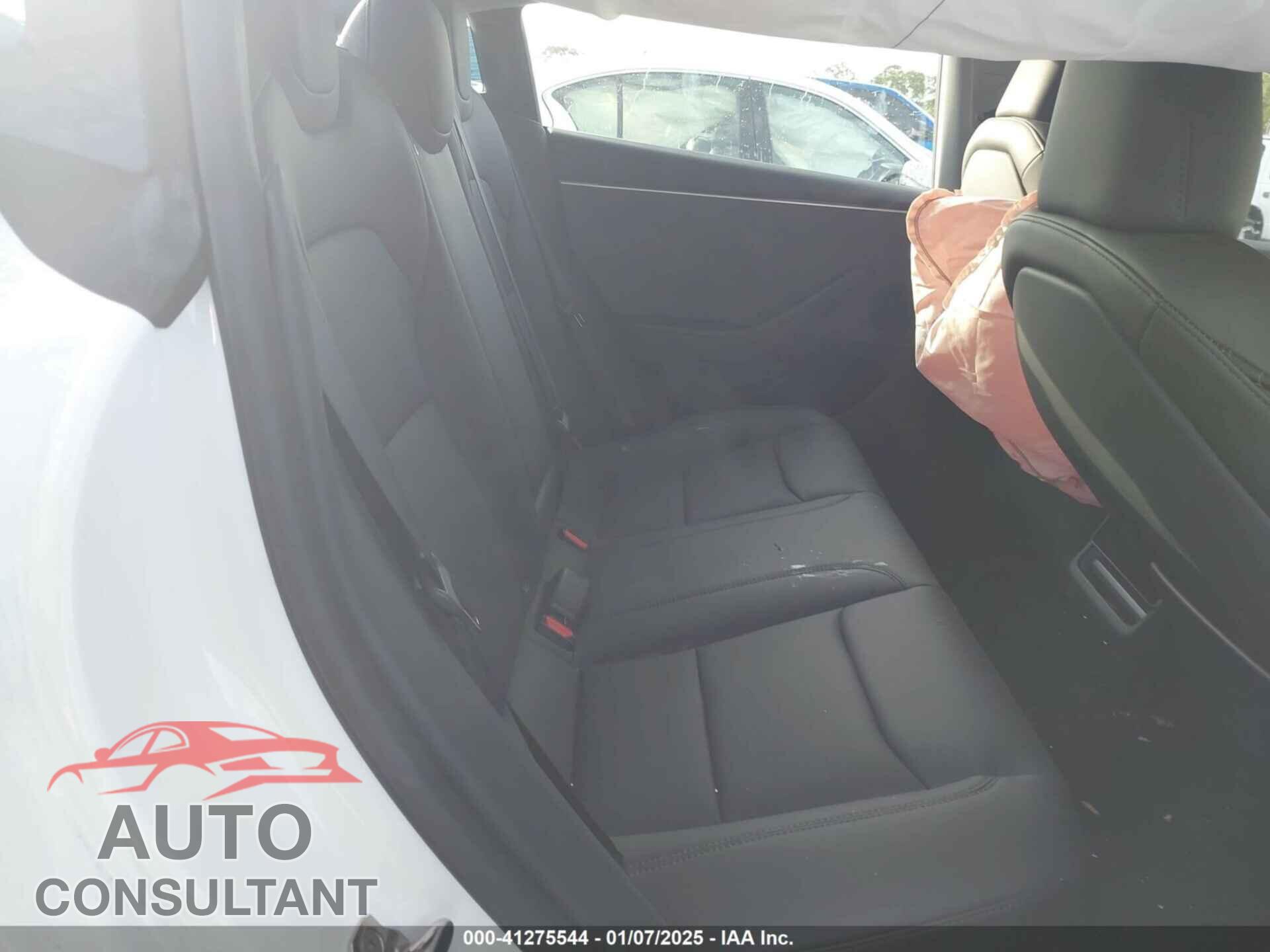 TESLA MODEL 3 2024 - 5YJ3E1EA9RF751845