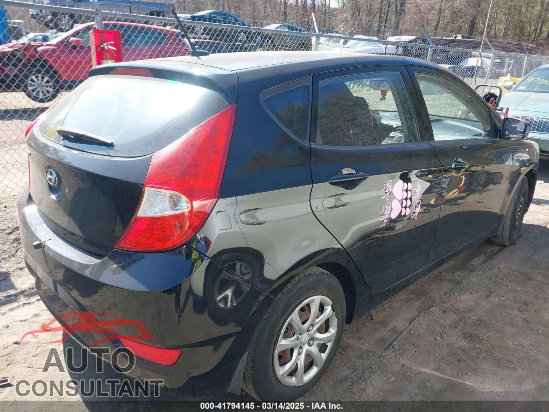 HYUNDAI ACCENT 2012 - KMHCT5AEXCU043832