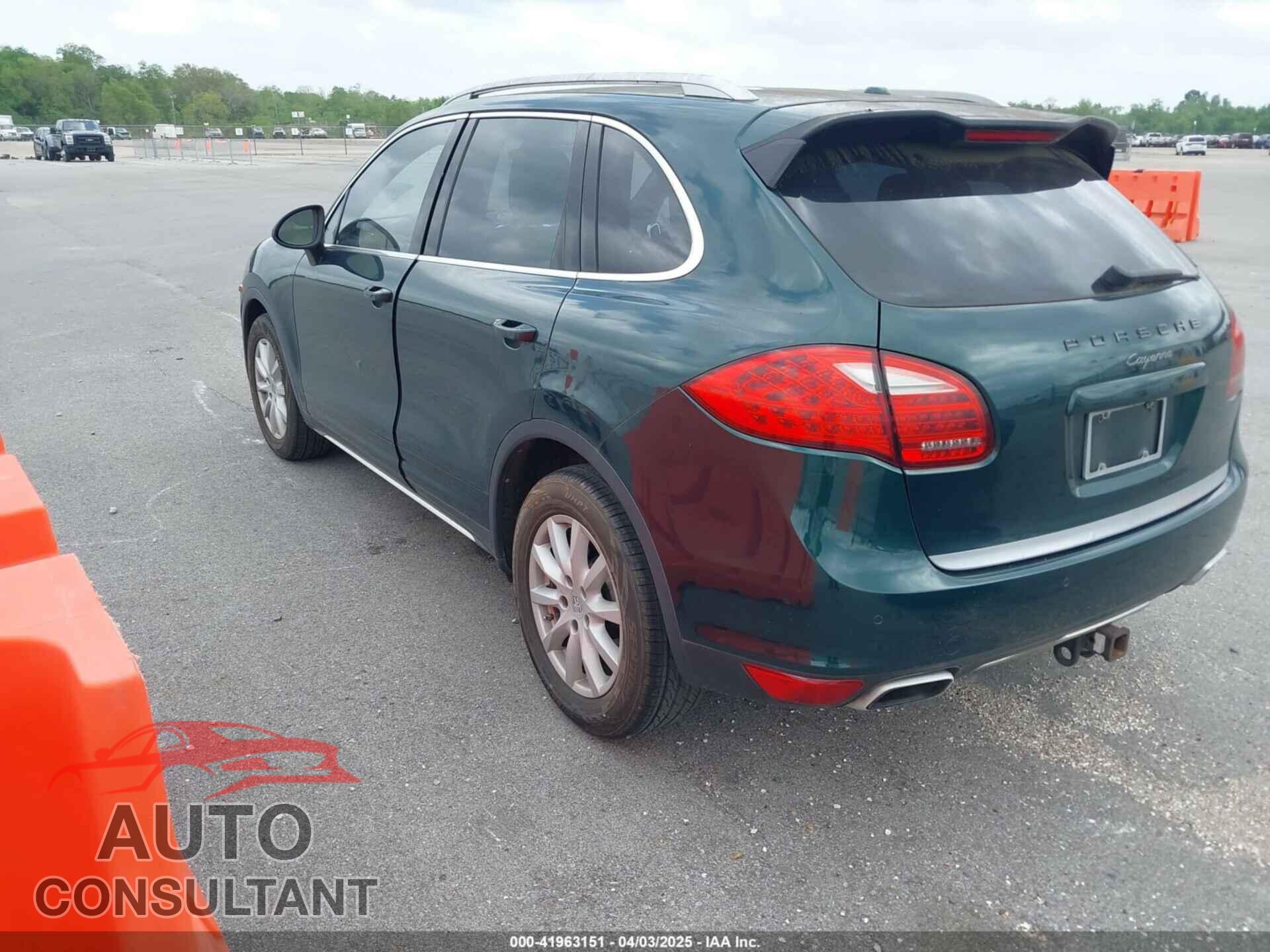 PORSCHE CAYENNE 2011 - WP1AA2A20BLA08922