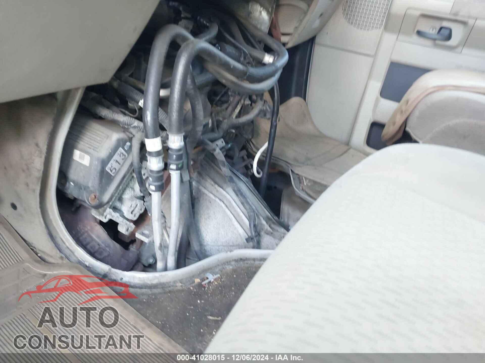 FORD E-350 SUPER DUTY 2011 - 1FBNE3BL3BDA21957